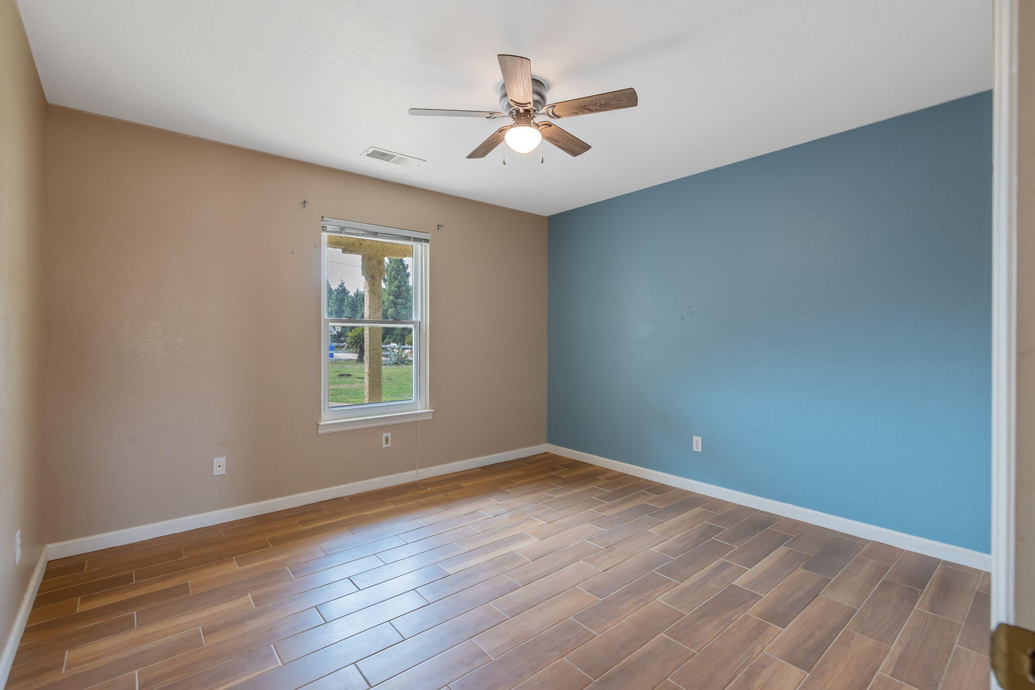 7272 Lupine Dr, Sanger, CA 93657