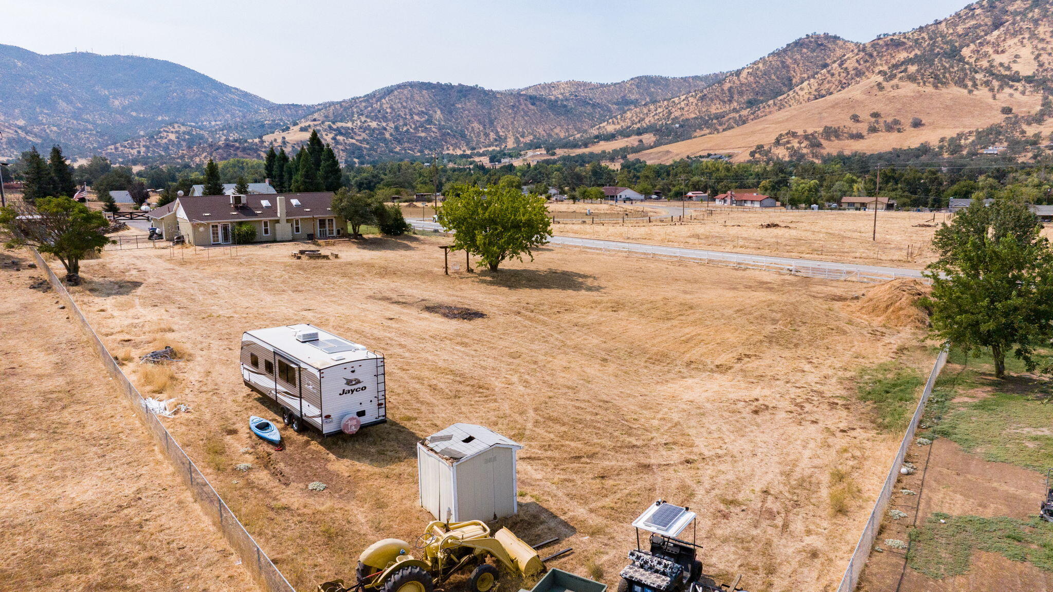 7272 Lupine Dr, Sanger, CA 93657