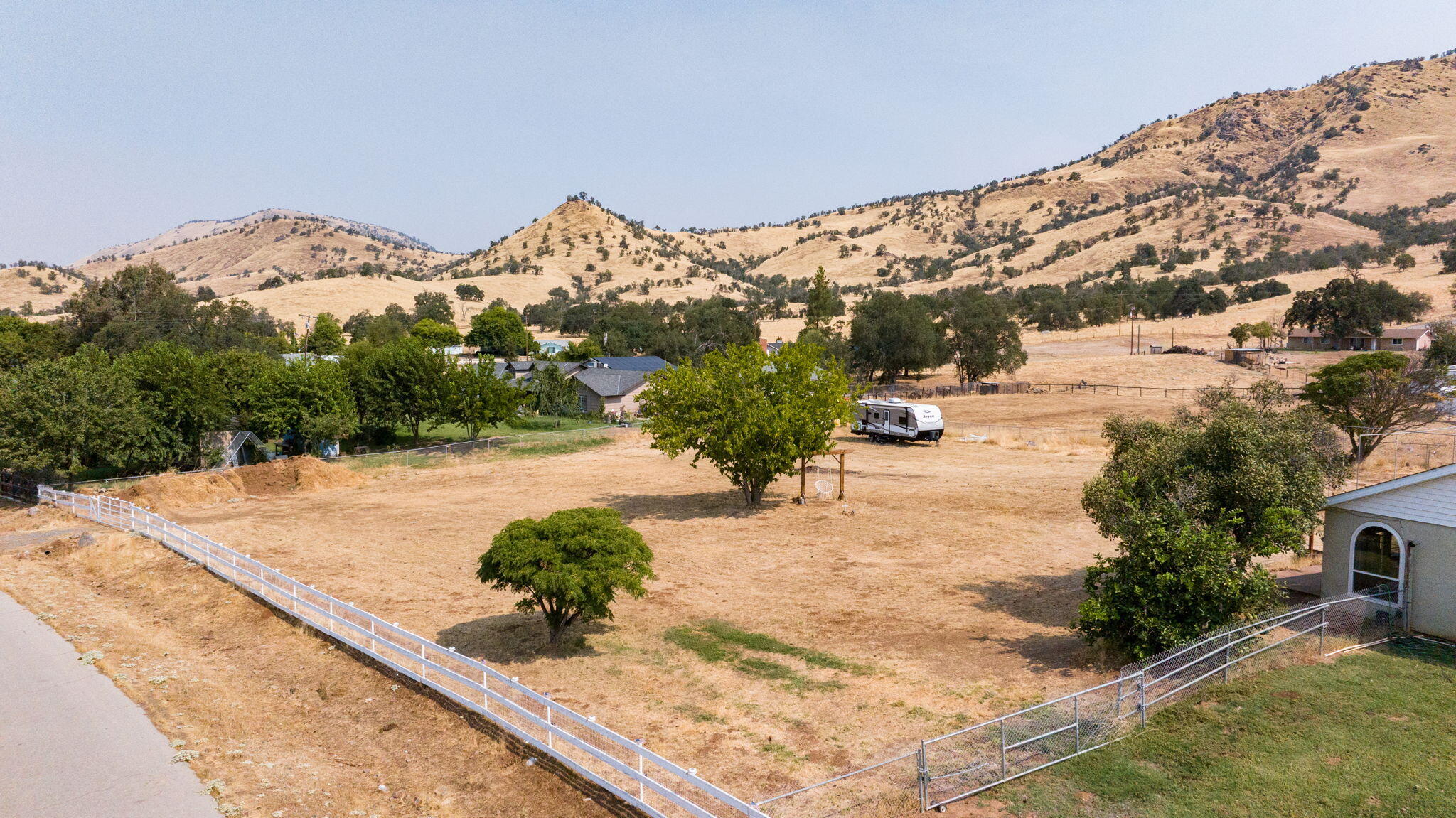 7272 Lupine Dr, Sanger, CA 93657