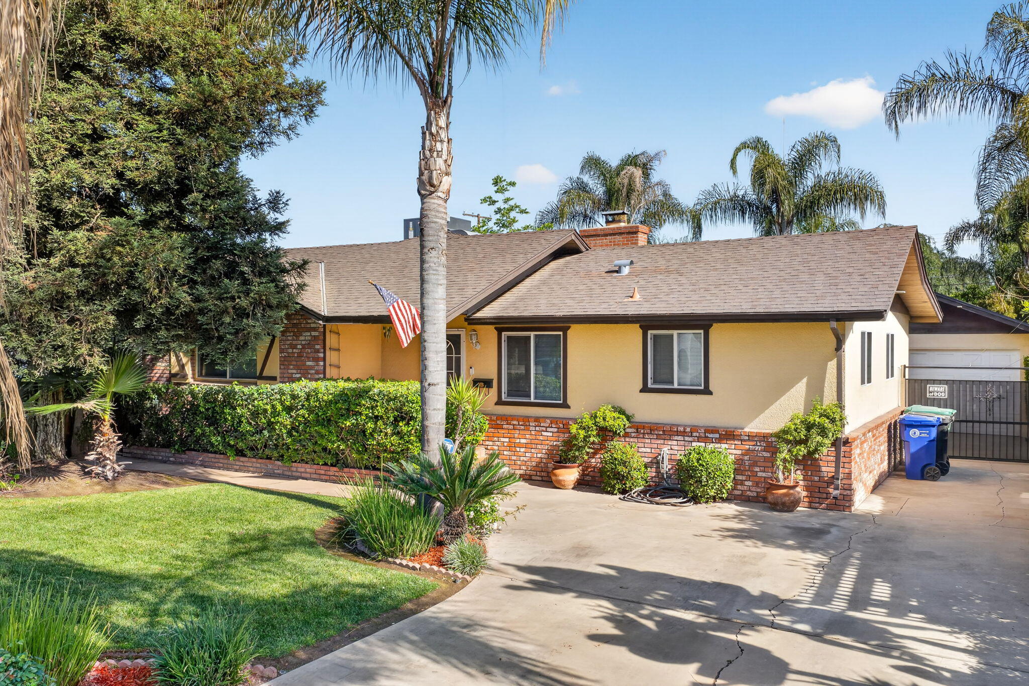 470 W Kanai Ave, Porterville, CA 93257