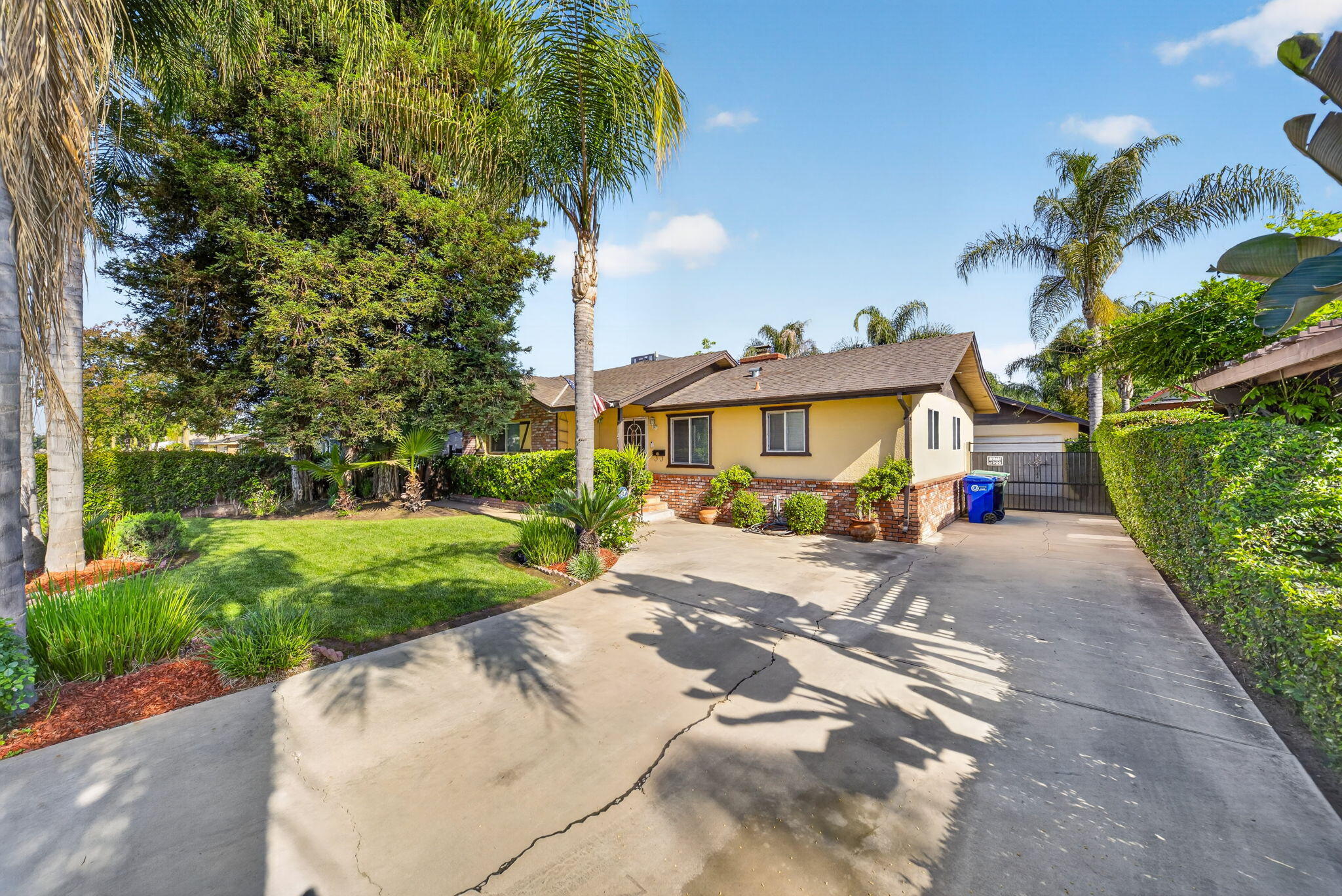 470 W Kanai Ave, Porterville, CA 93257