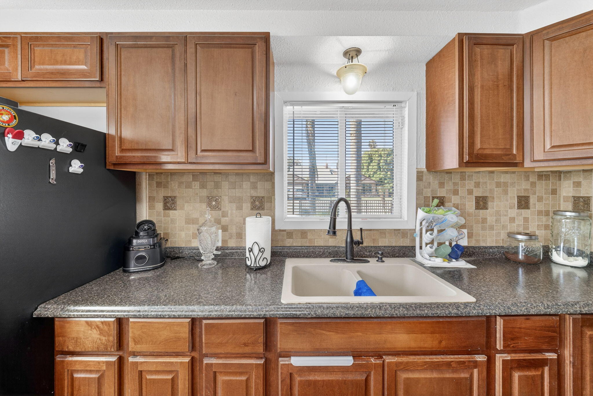 470 W Kanai Ave, Porterville, CA 93257