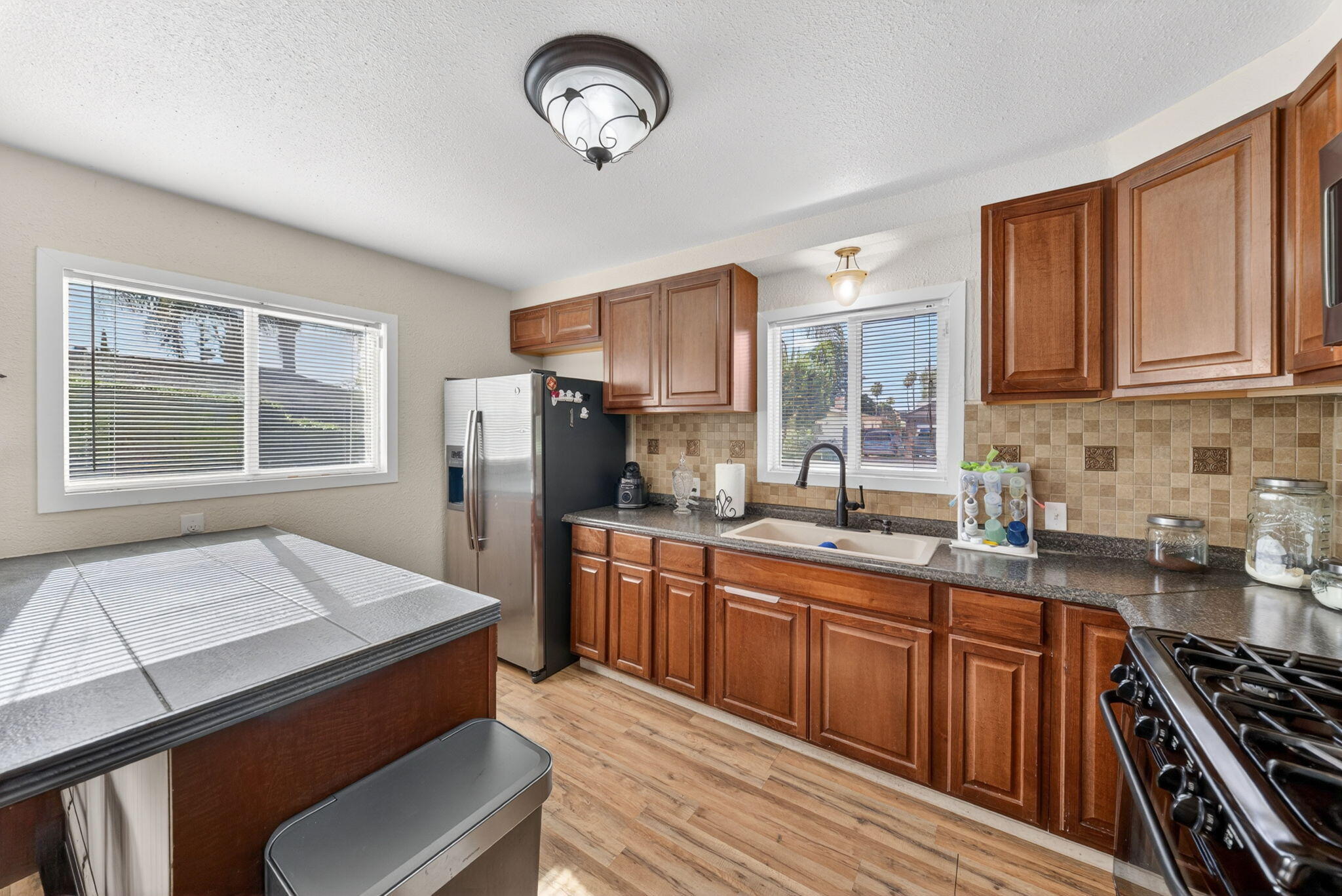 470 W Kanai Ave, Porterville, CA 93257