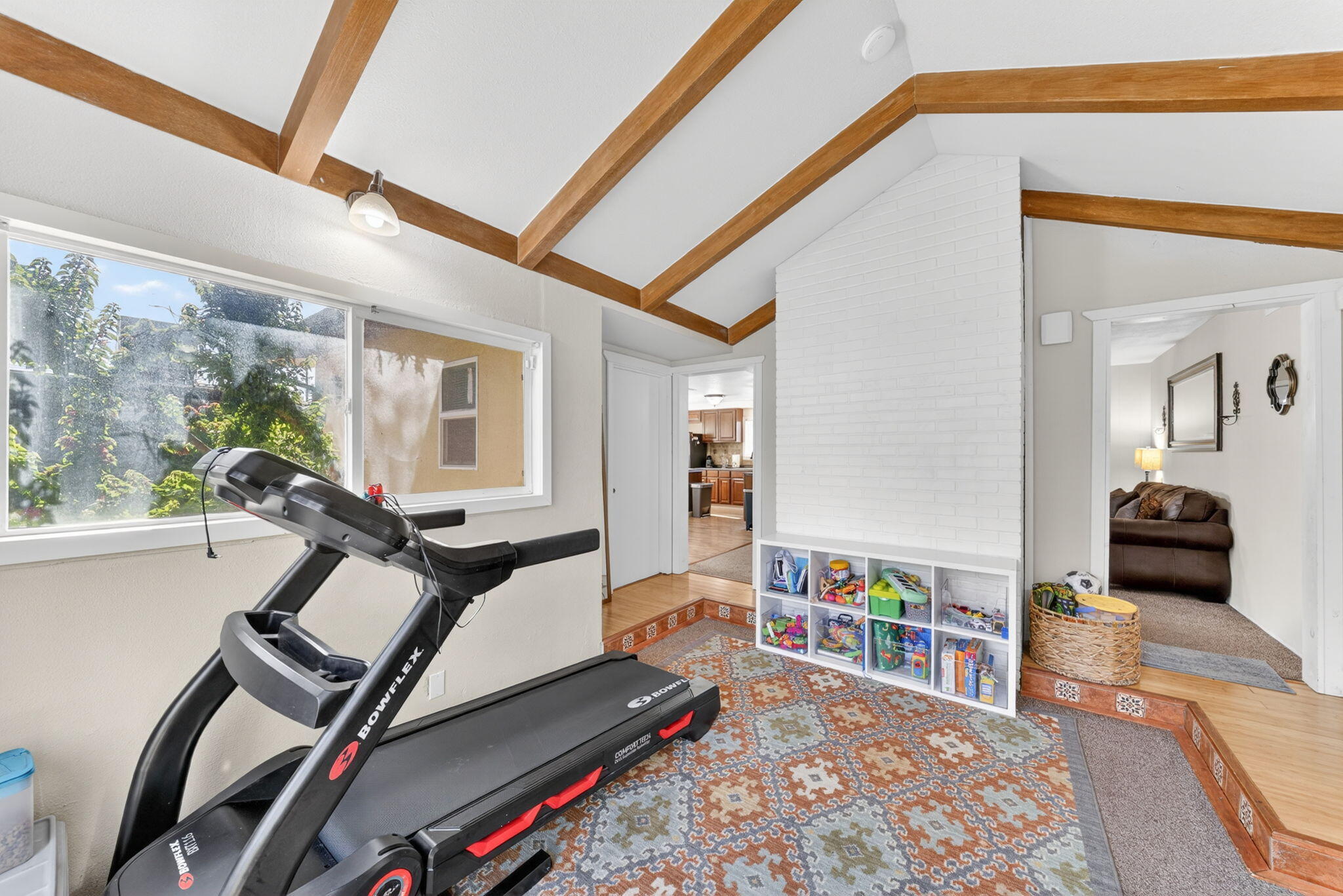 470 W Kanai Ave, Porterville, CA 93257