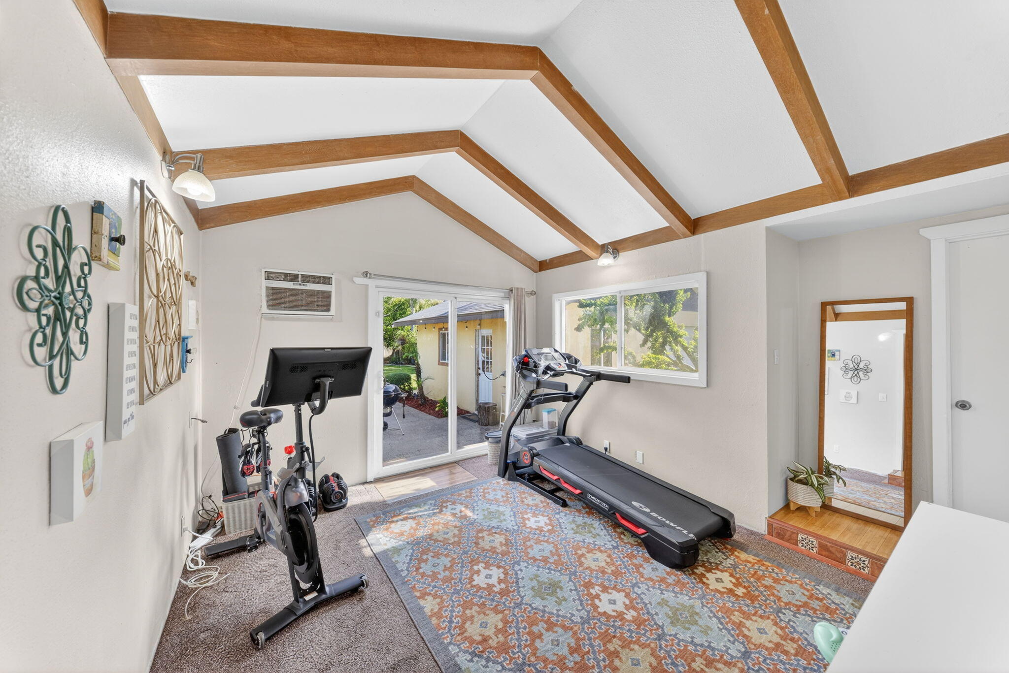 470 W Kanai Ave, Porterville, CA 93257