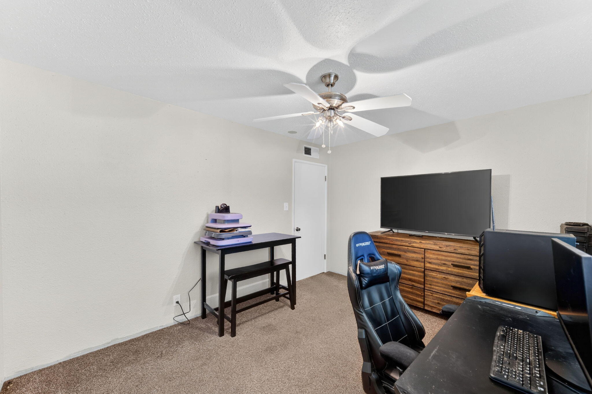 470 W Kanai Ave, Porterville, CA 93257