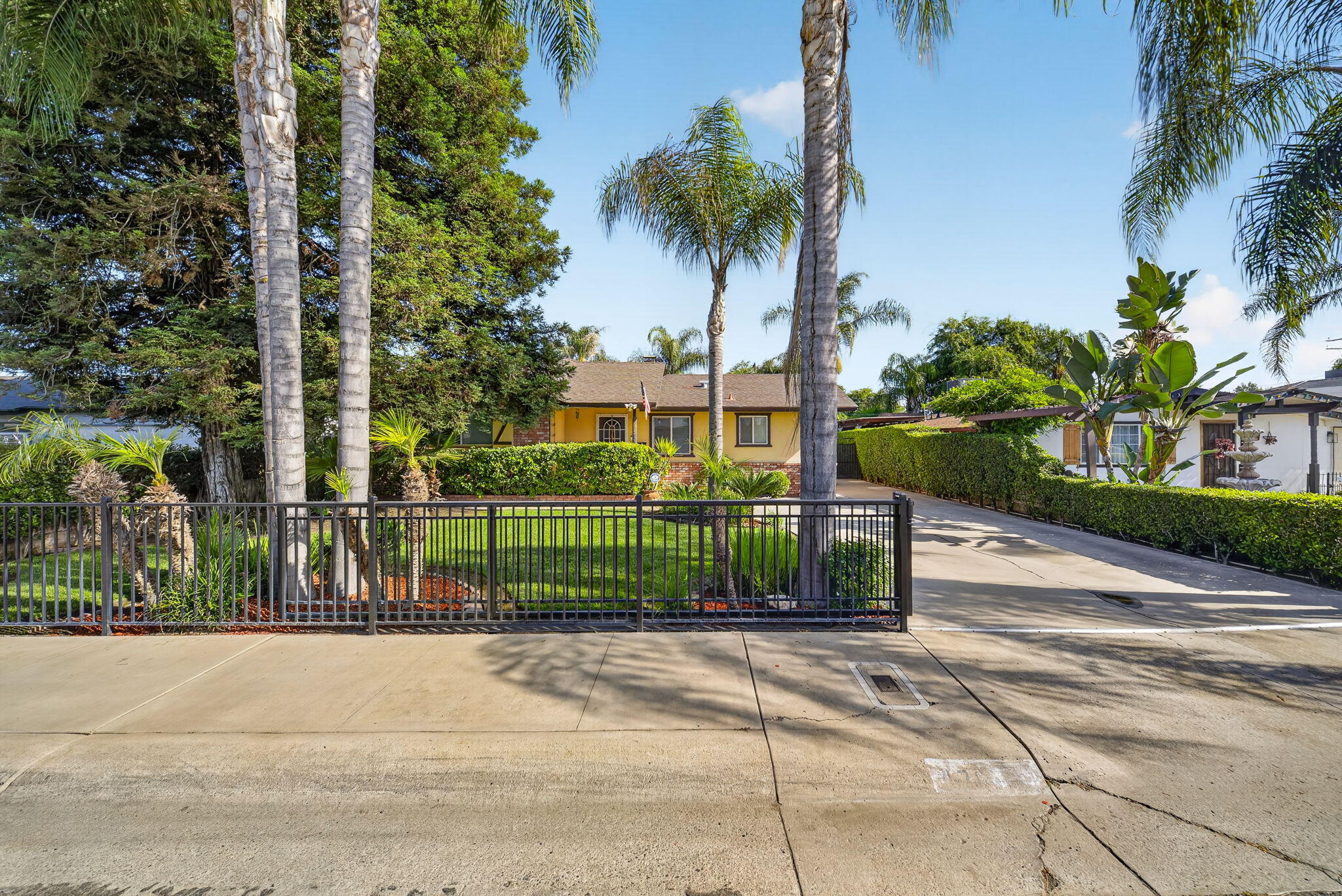 470 W Kanai Ave, Porterville, CA 93257