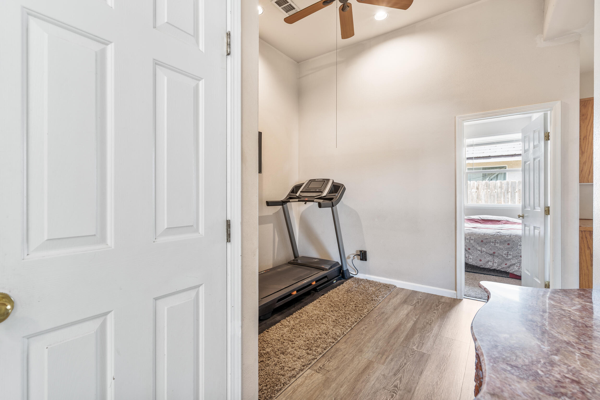 1607 N Sol Ct, Visalia, CA 93292