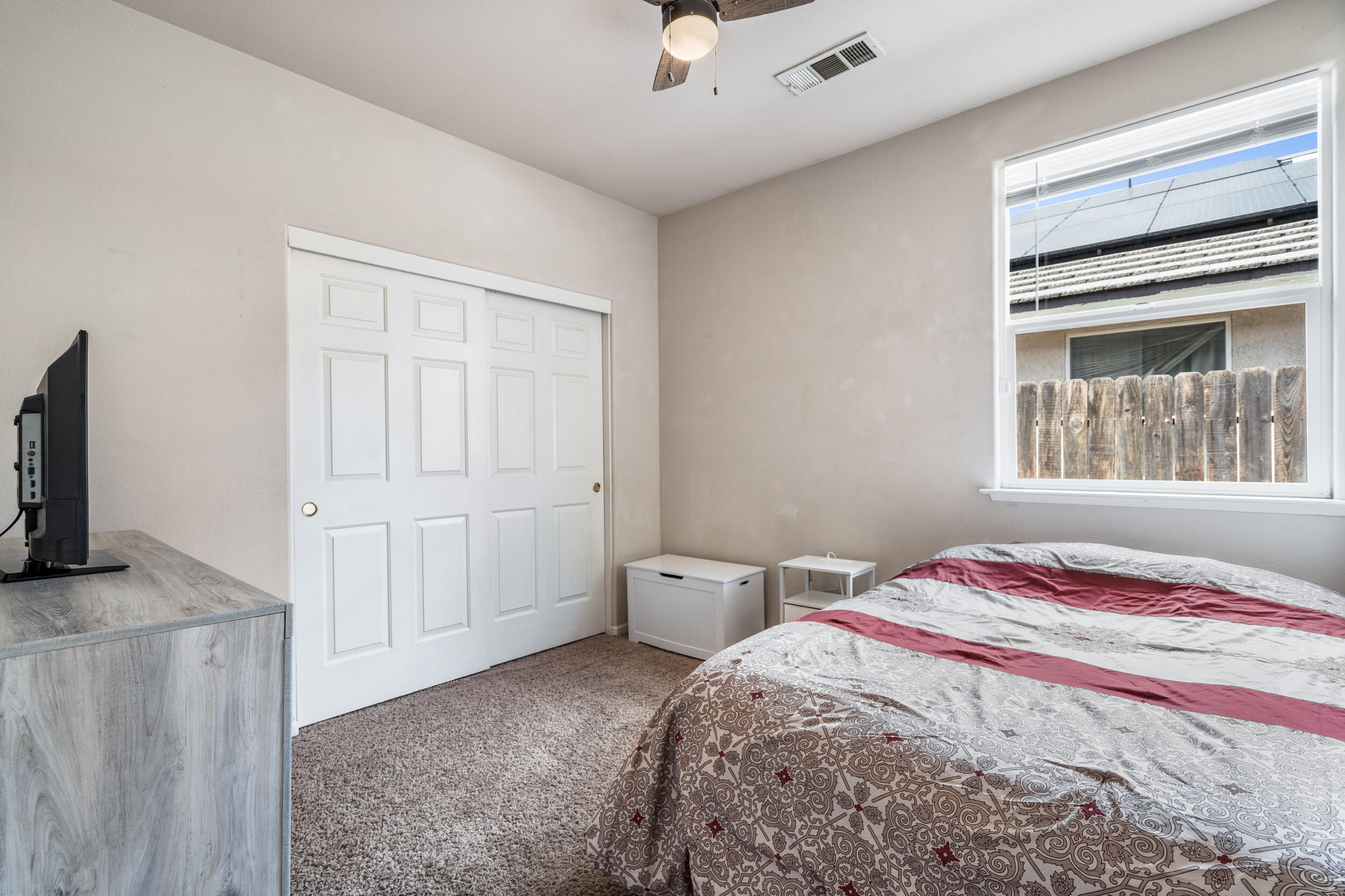 1607 N Sol Ct, Visalia, CA 93292