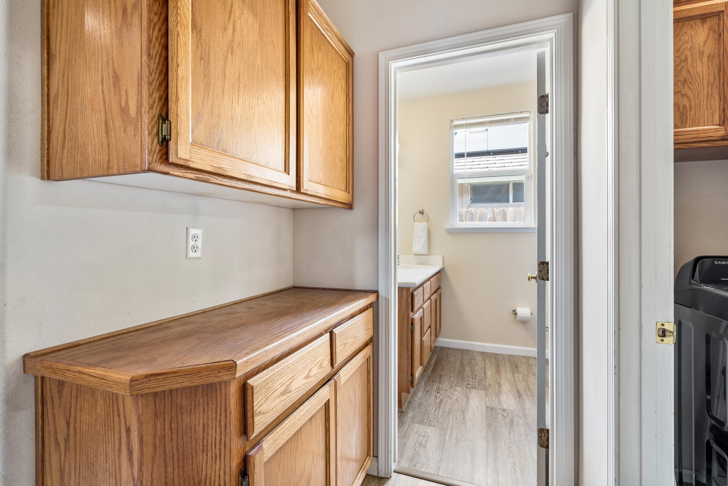 1607 N Sol Ct, Visalia, CA 93292