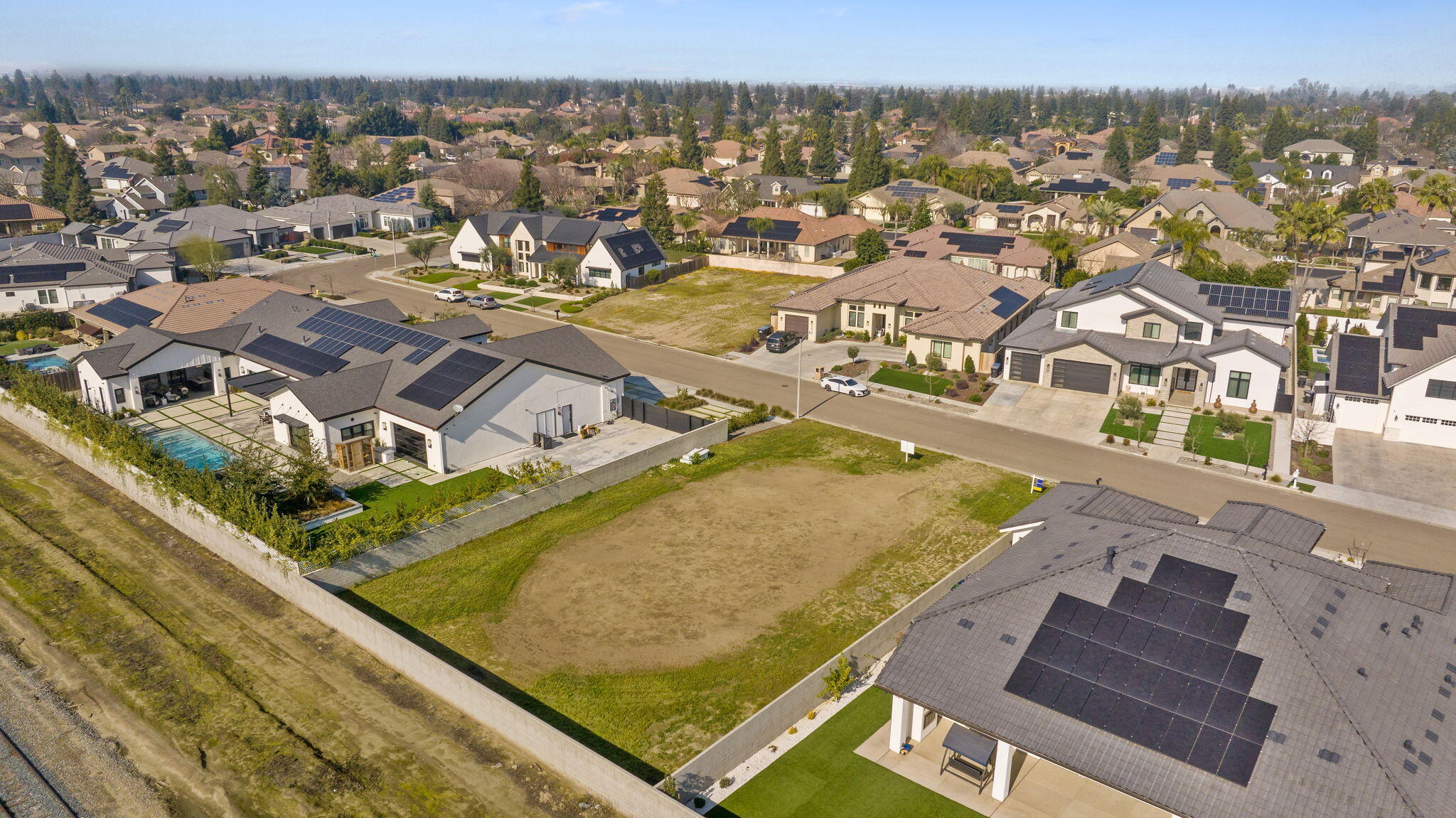 4625 W Cecil Ave, Visalia, CA 93291