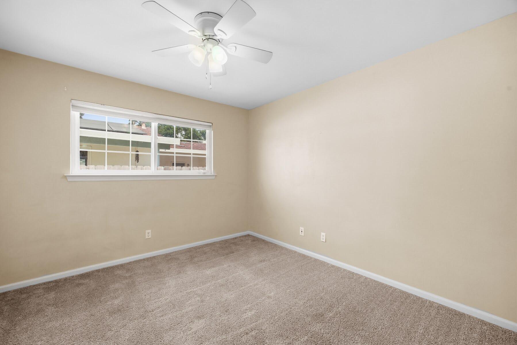 587 N West, Tulare, CA 93274