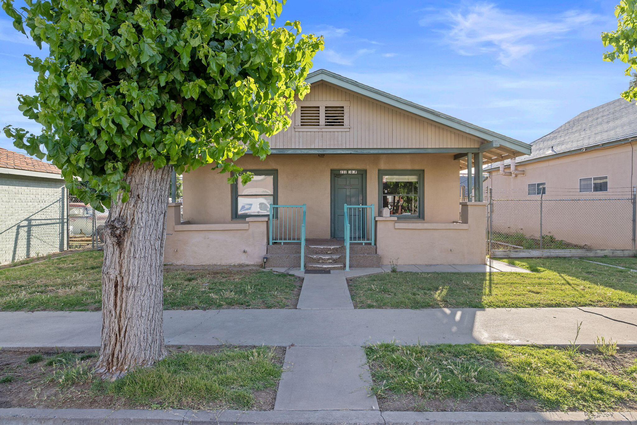 231 S F St, Exeter, CA 93221