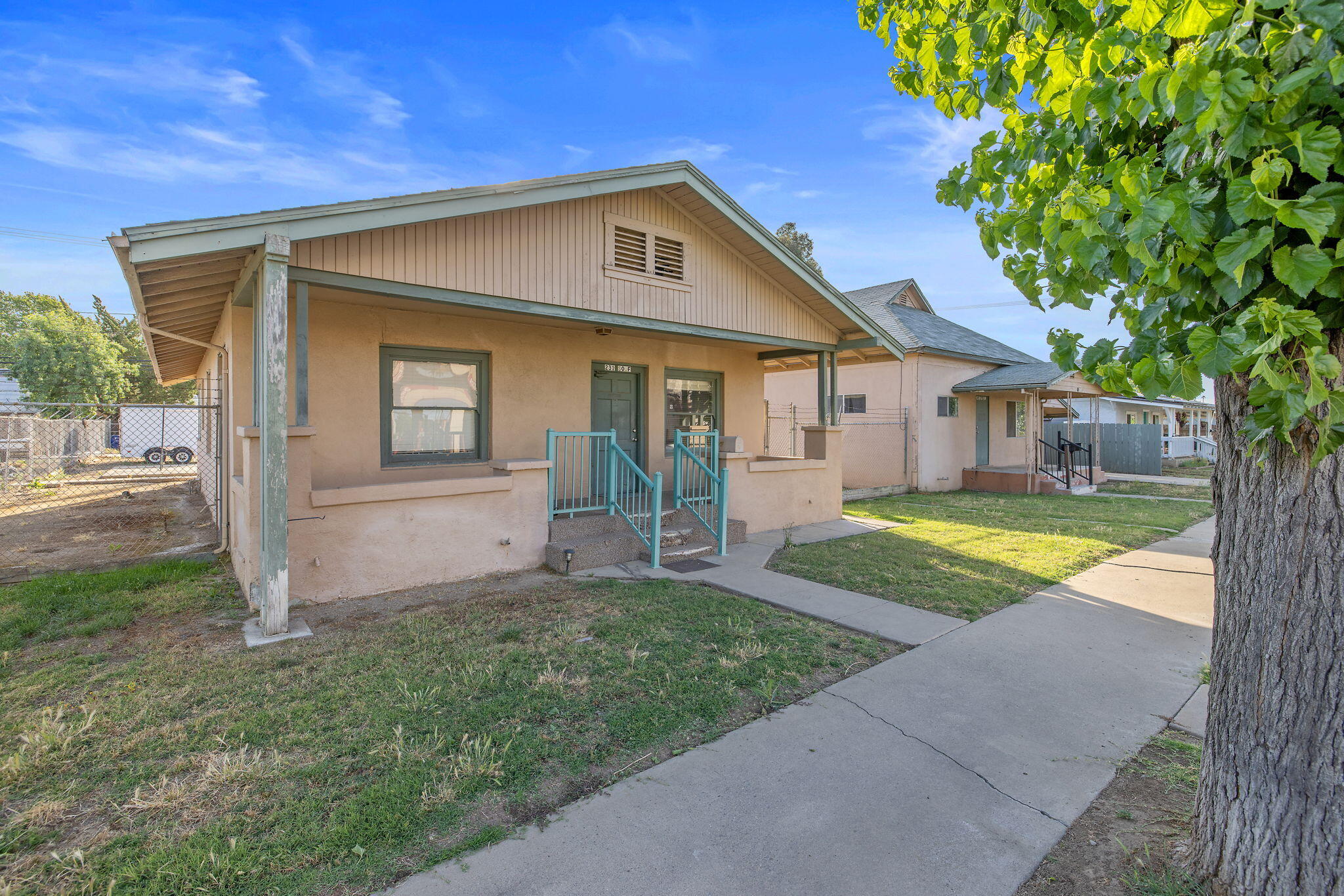 231 S F St, Exeter, CA 93221