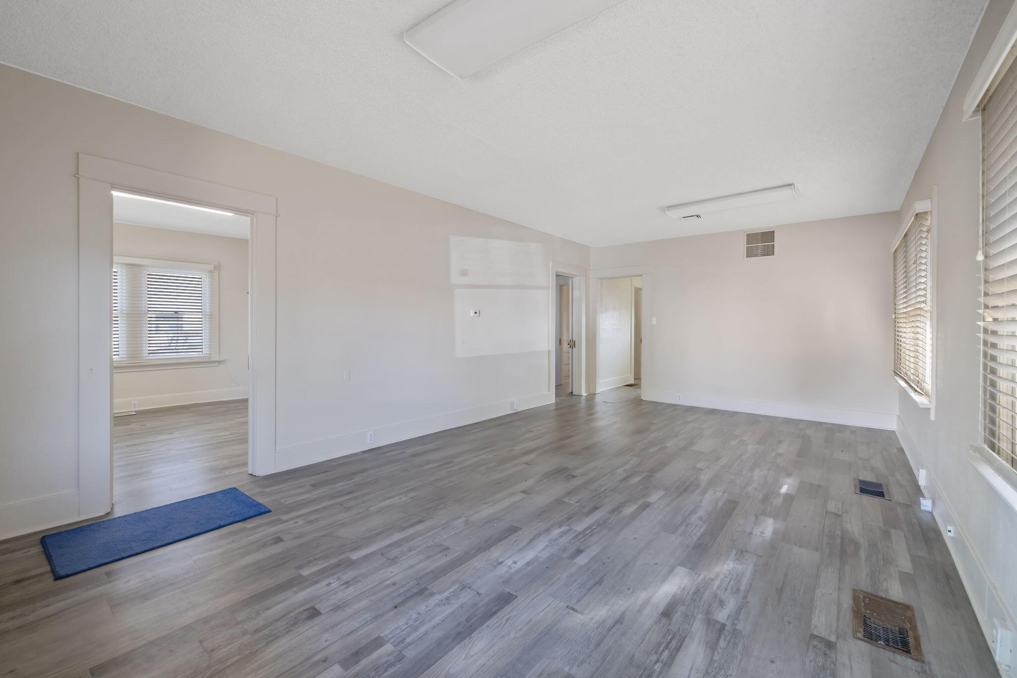 231 S F St, Exeter, CA 93221