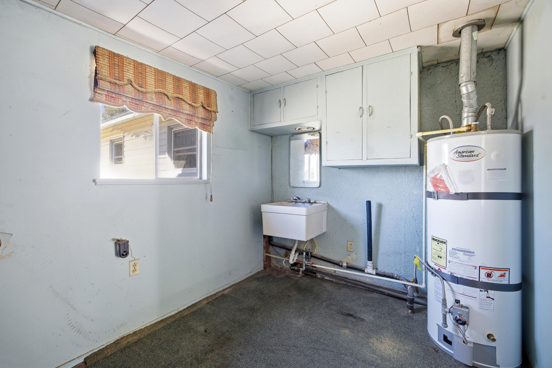 2080 Mckinley Ave, Hanford, CA 93230