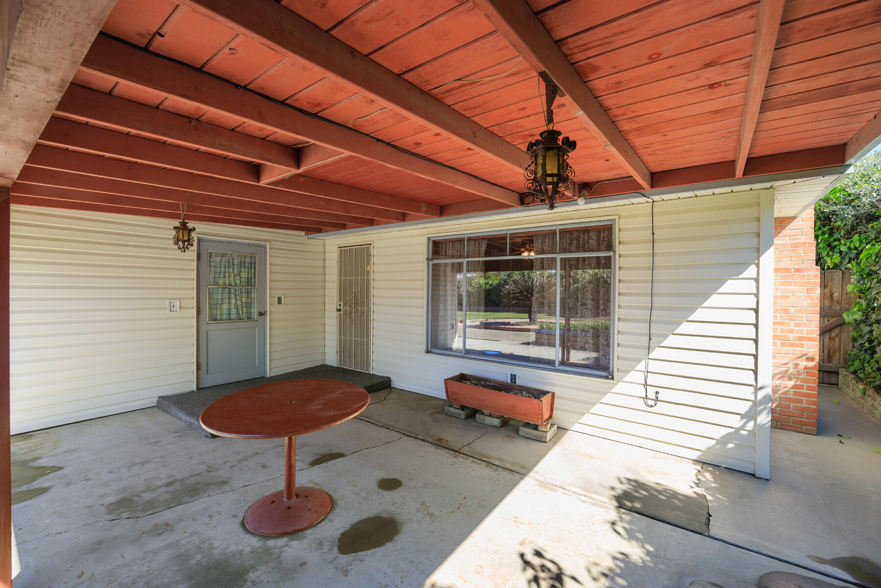 2080 Mckinley Ave, Hanford, CA 93230