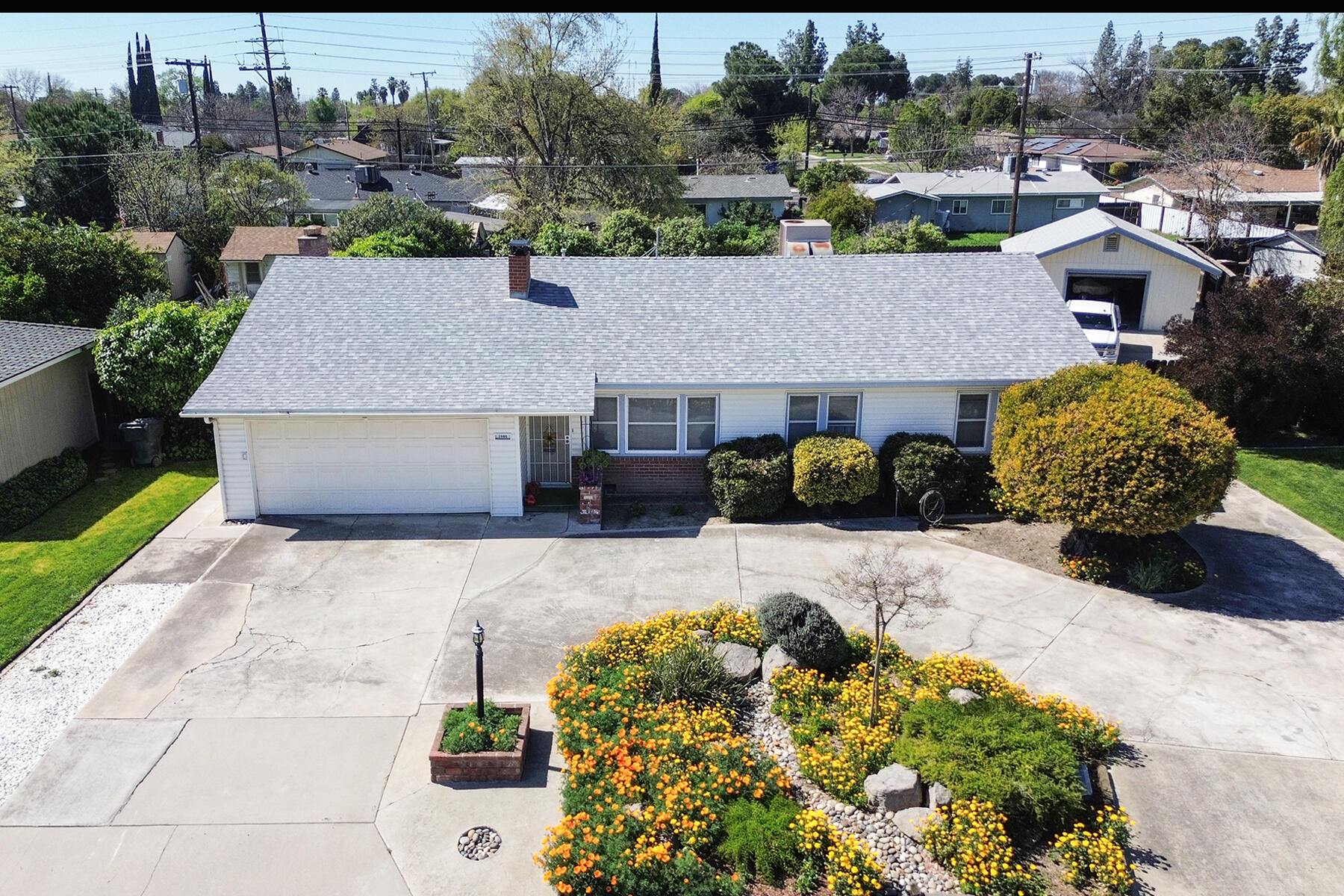 2080 Mckinley Ave, Hanford, CA 93230