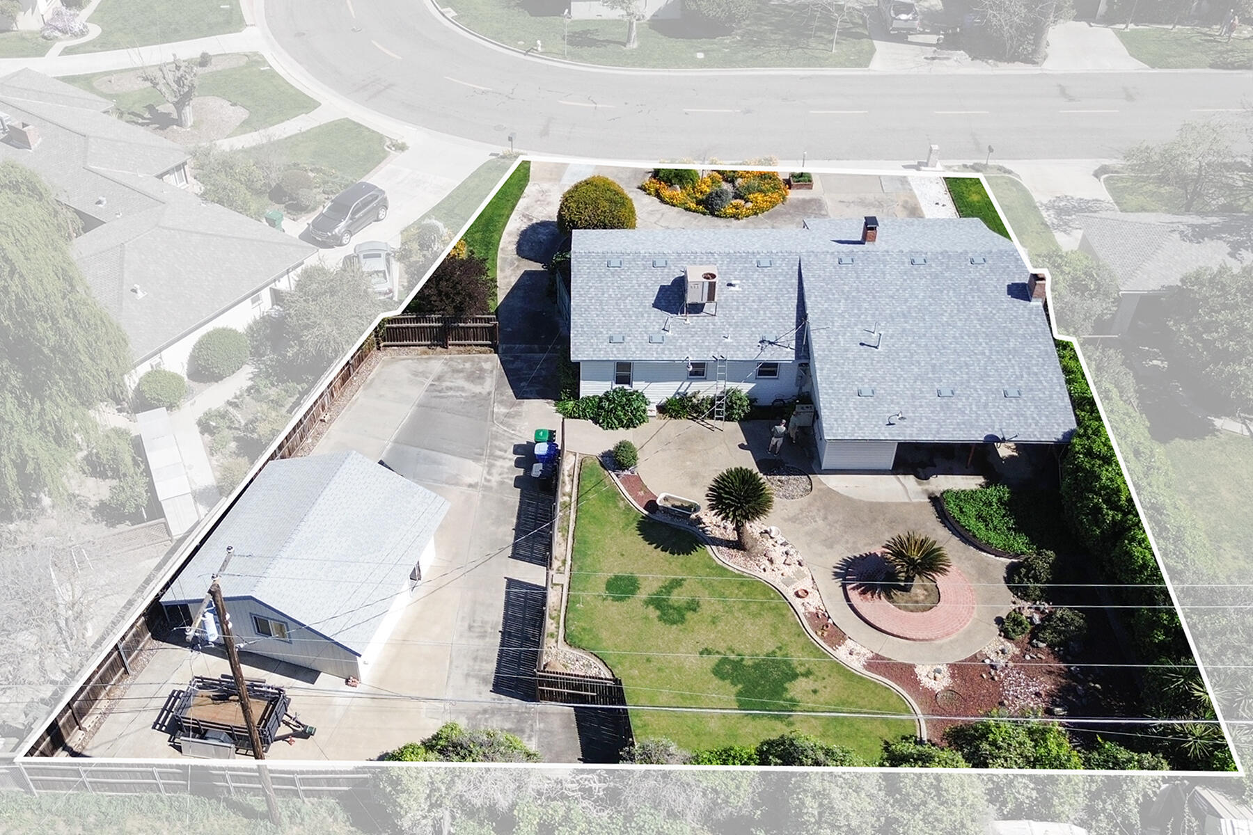 2080 Mckinley Ave, Hanford, CA 93230