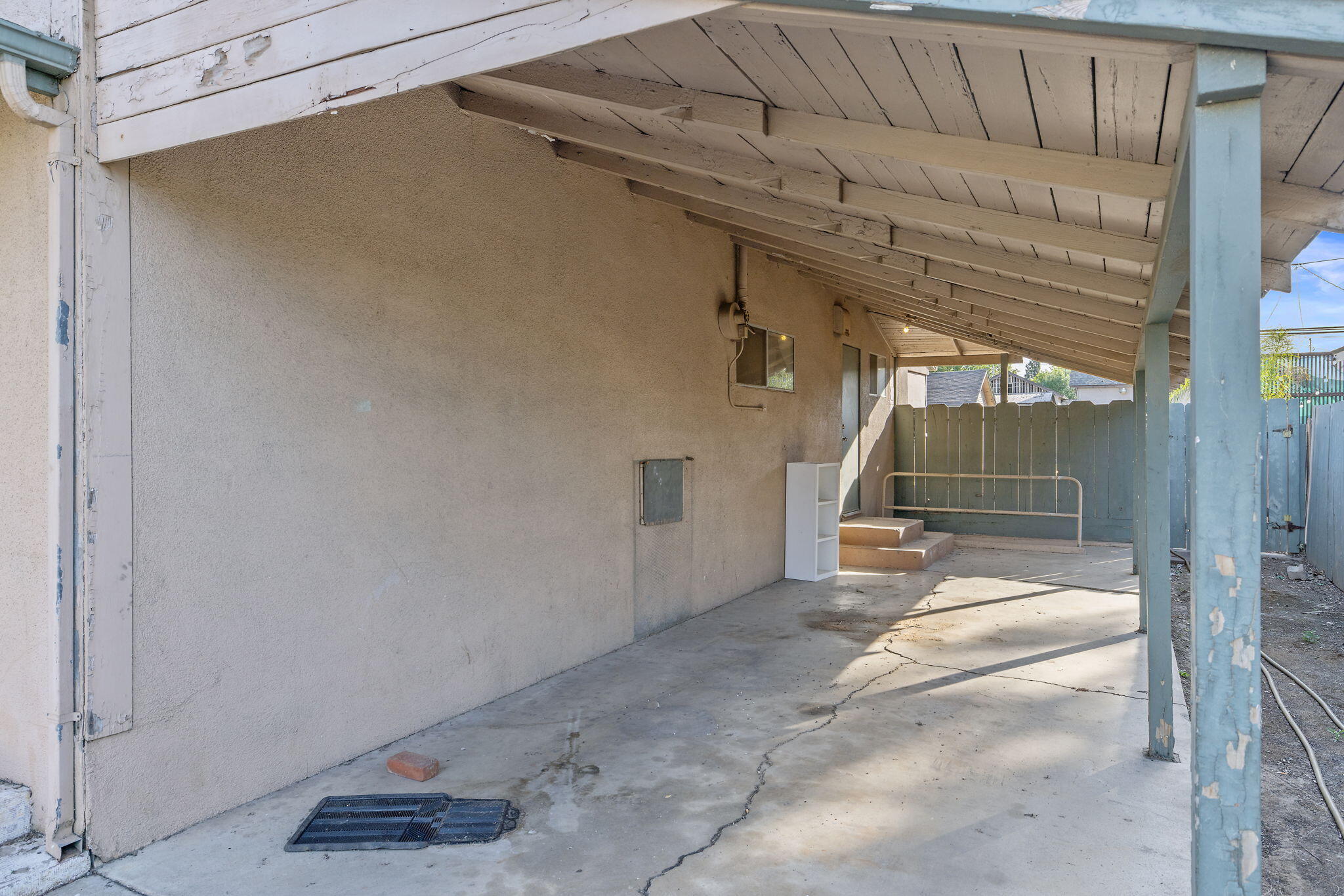 241 S F St, Exeter, CA 93221