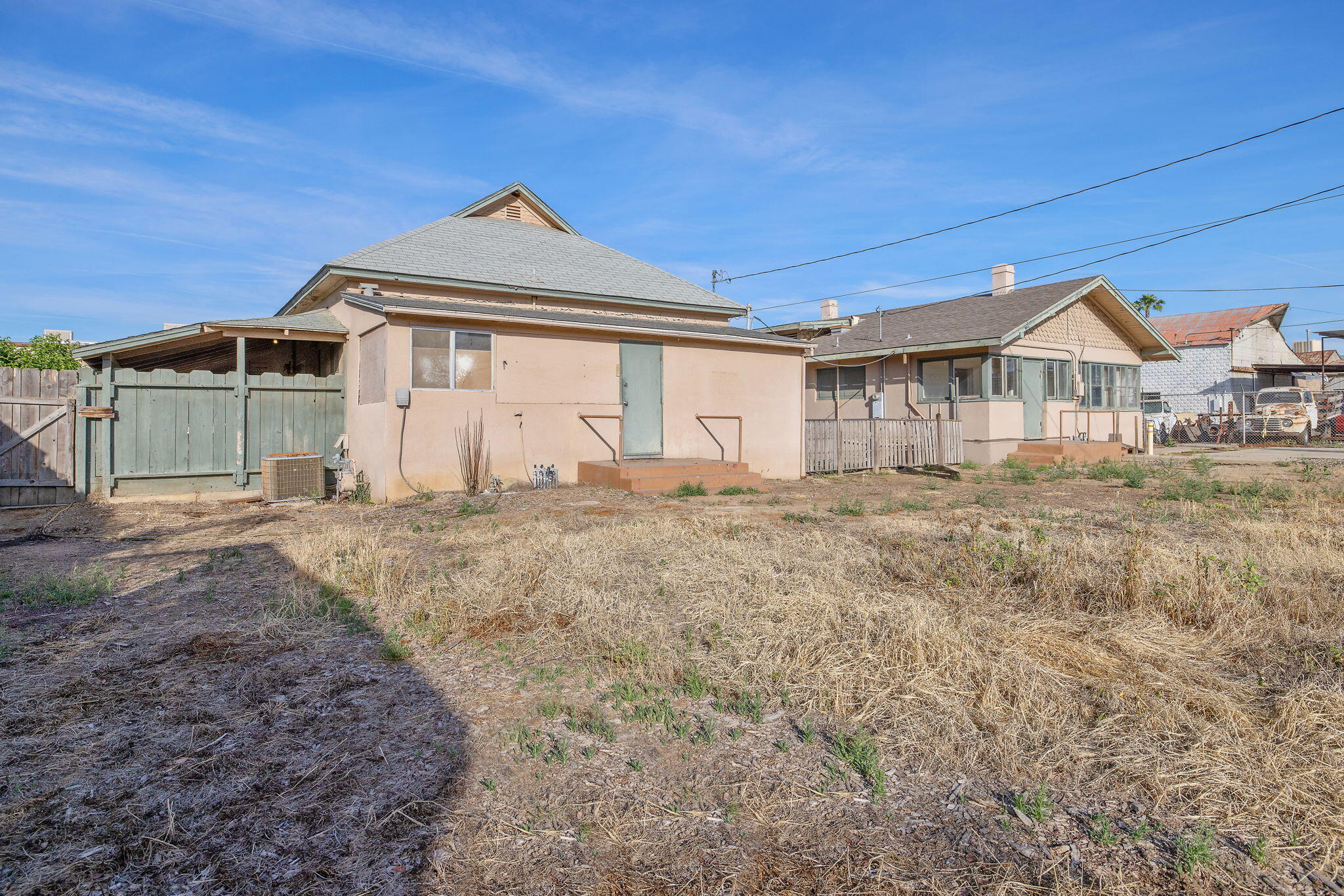 241 S F St, Exeter, CA 93221