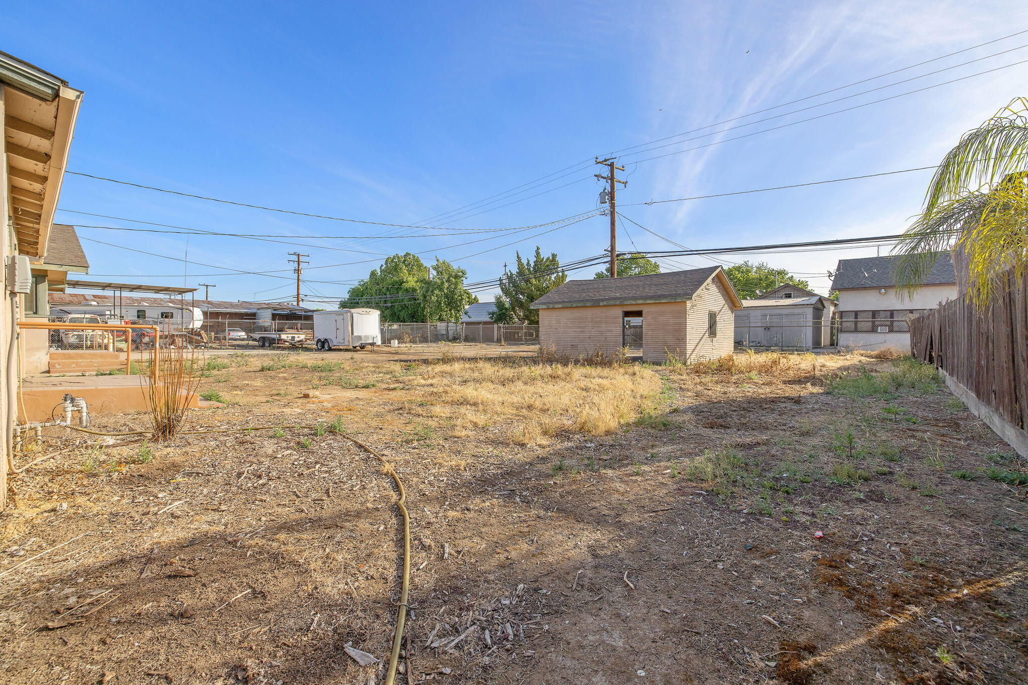 241 S F St, Exeter, CA 93221