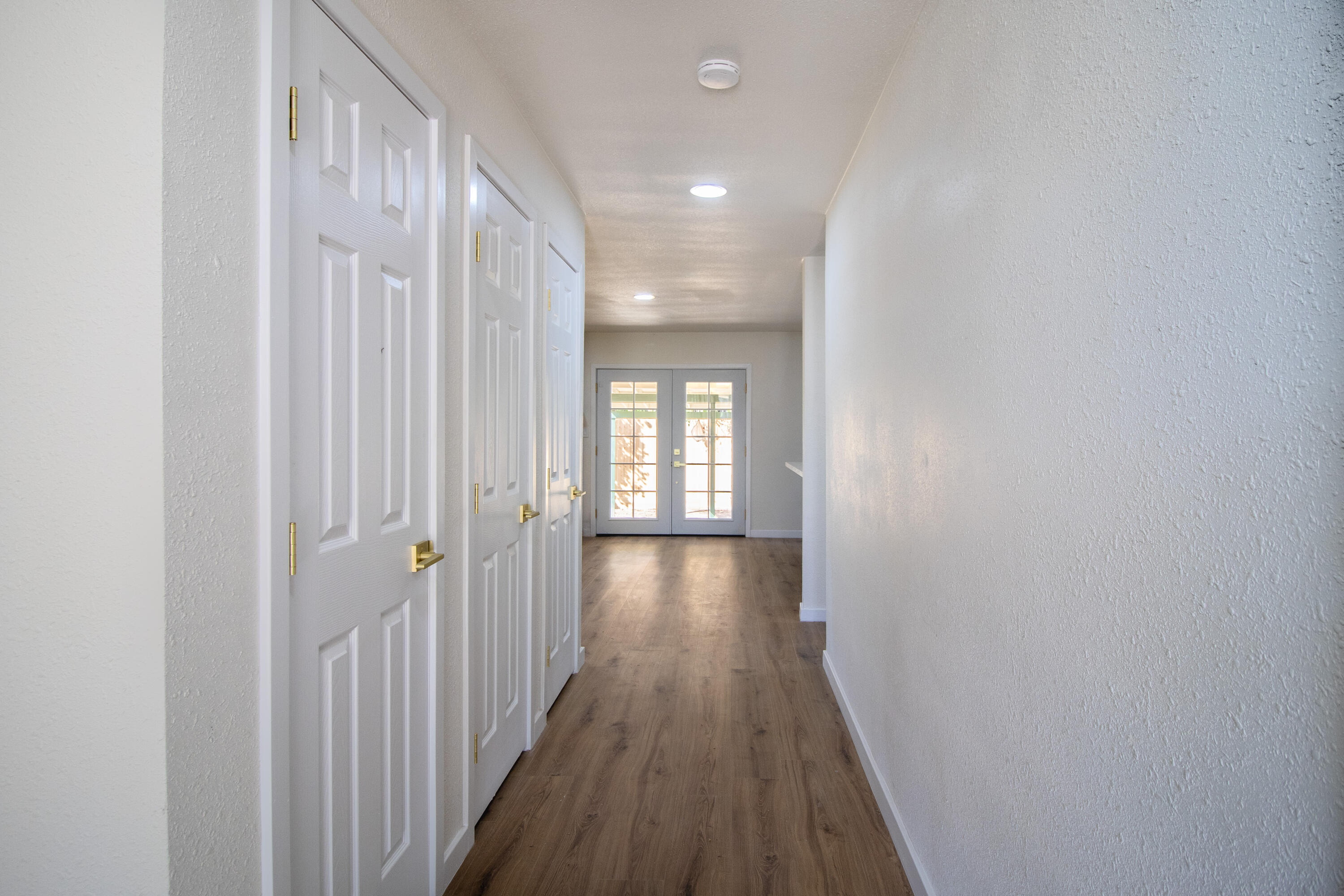 572 N NW Verdugo Dr, Porterville, CA 93257