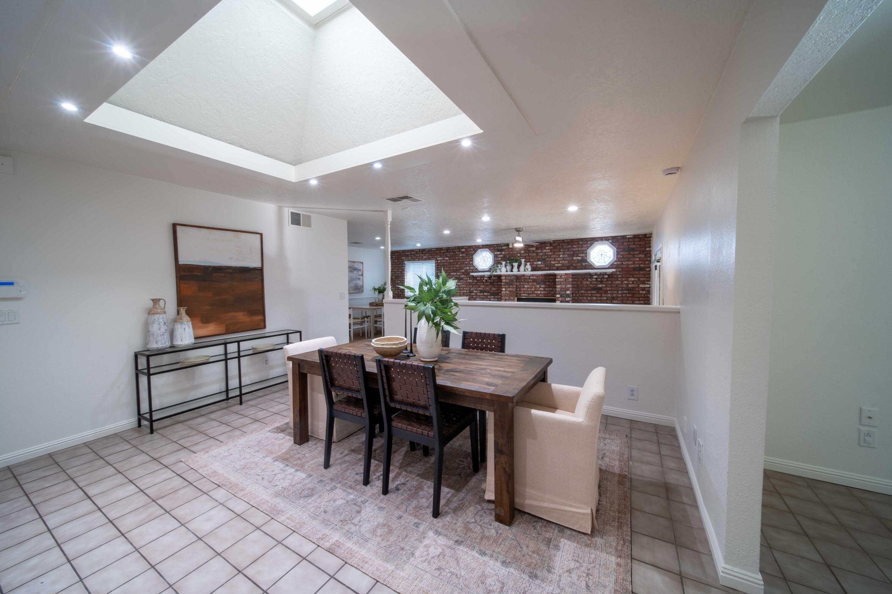 4421 N Woodrow Ave, Fresno, CA 93726