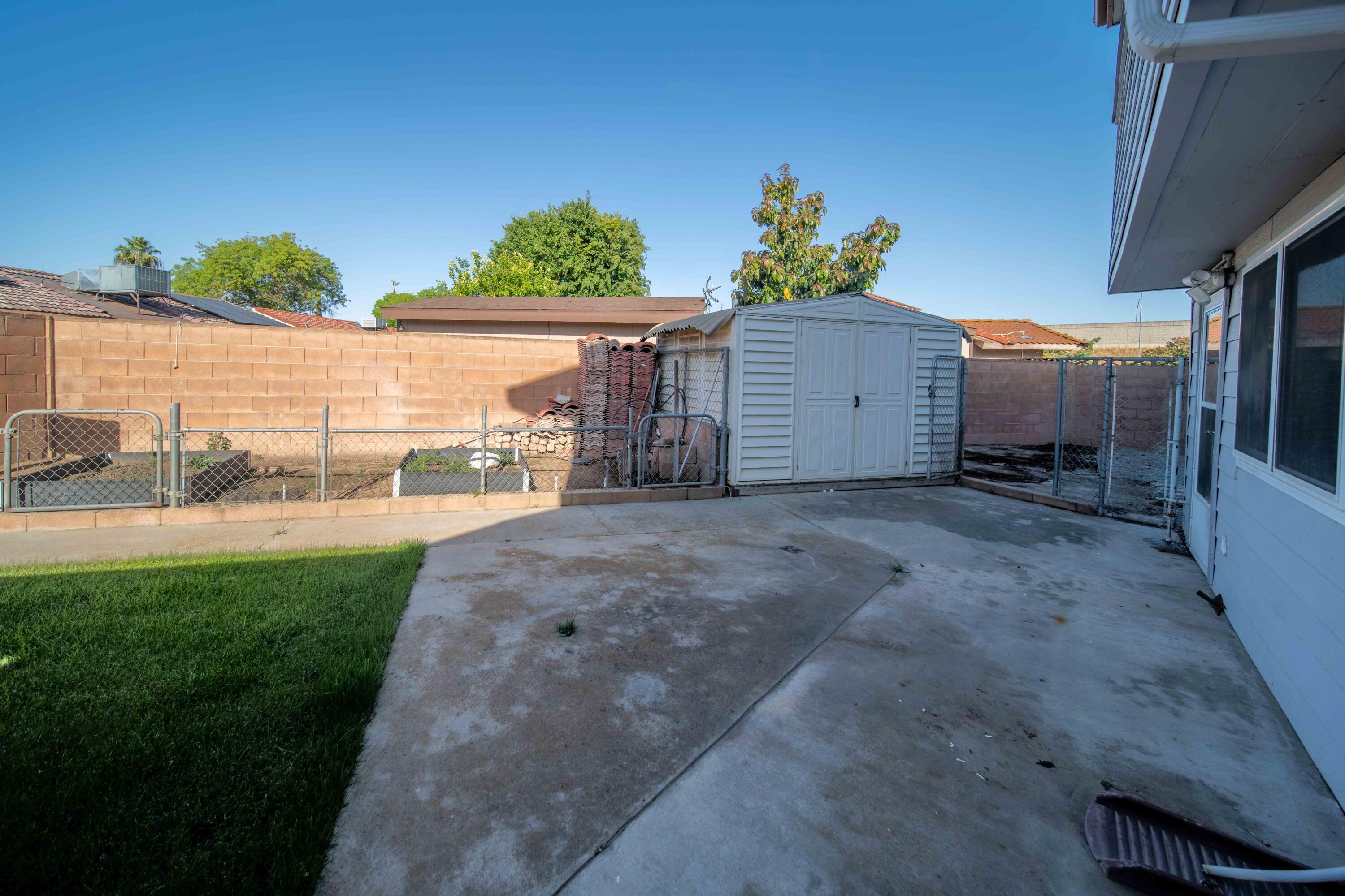 4421 N Woodrow Ave, Fresno, CA 93726
