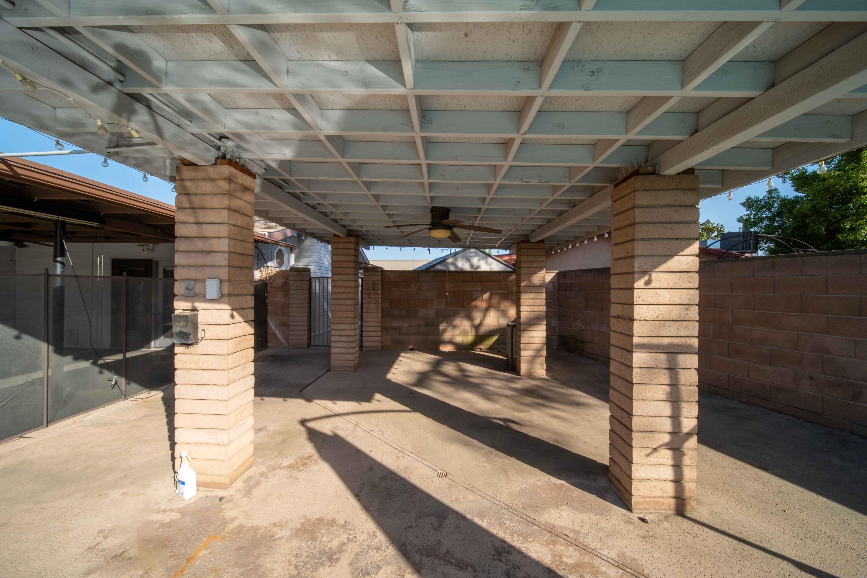 4421 N Woodrow Ave, Fresno, CA 93726