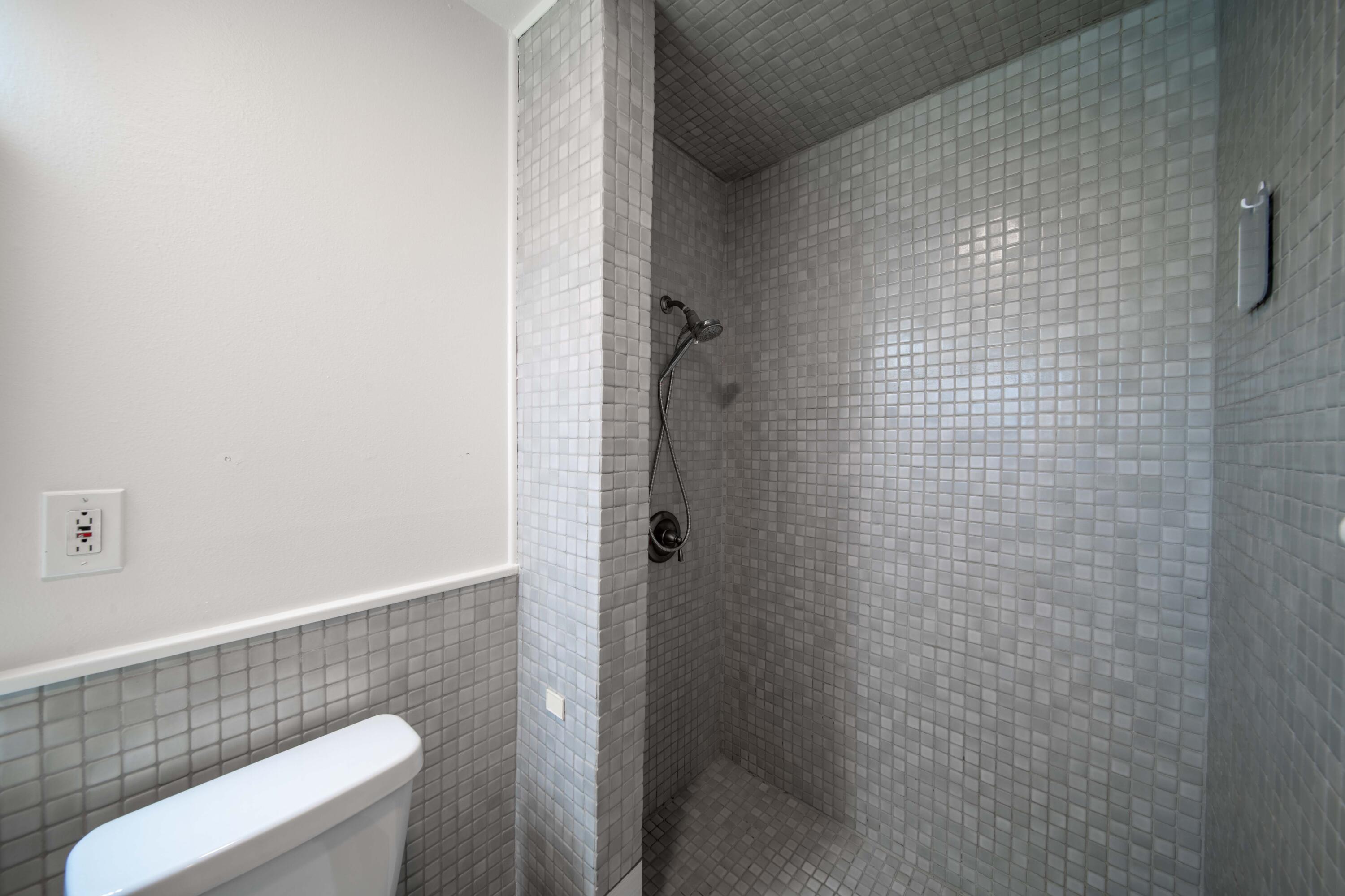 4421 N Woodrow Ave, Fresno, CA 93726