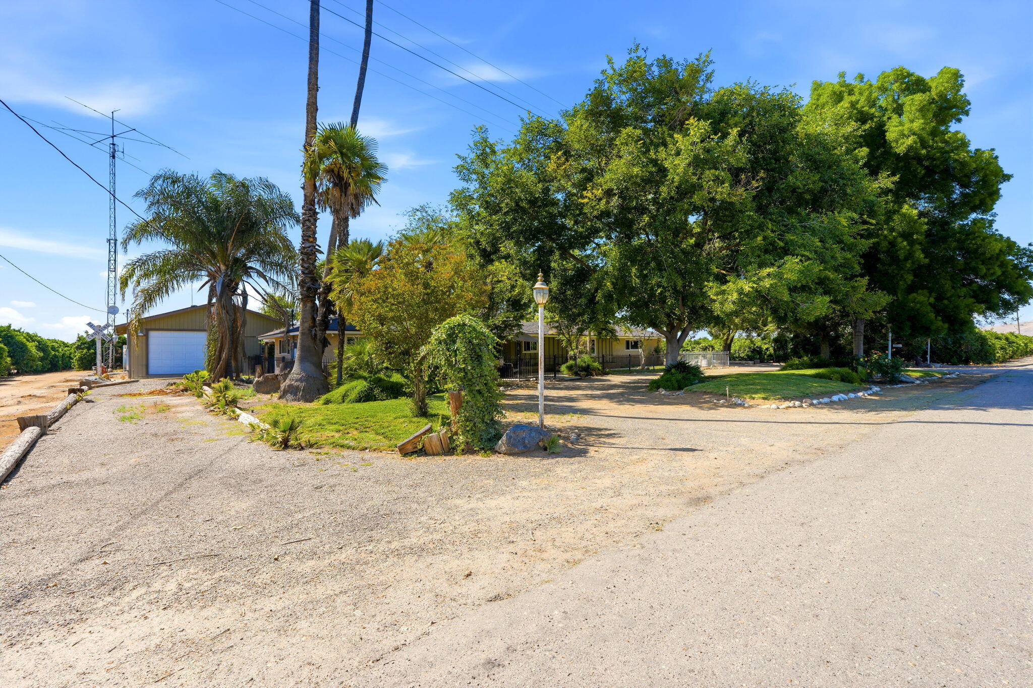 34339 Rd 162, Visalia, CA 93292