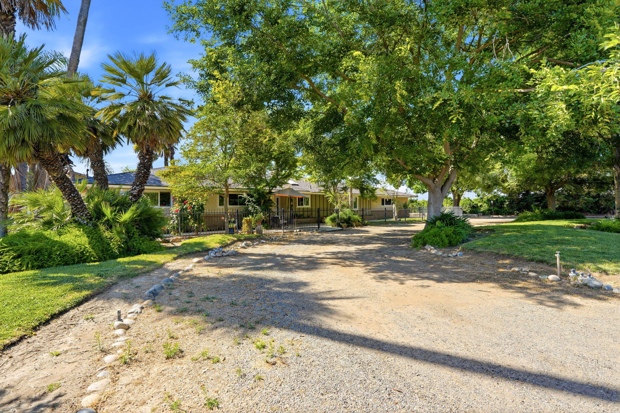 34339 Rd 162, Visalia, CA 93292