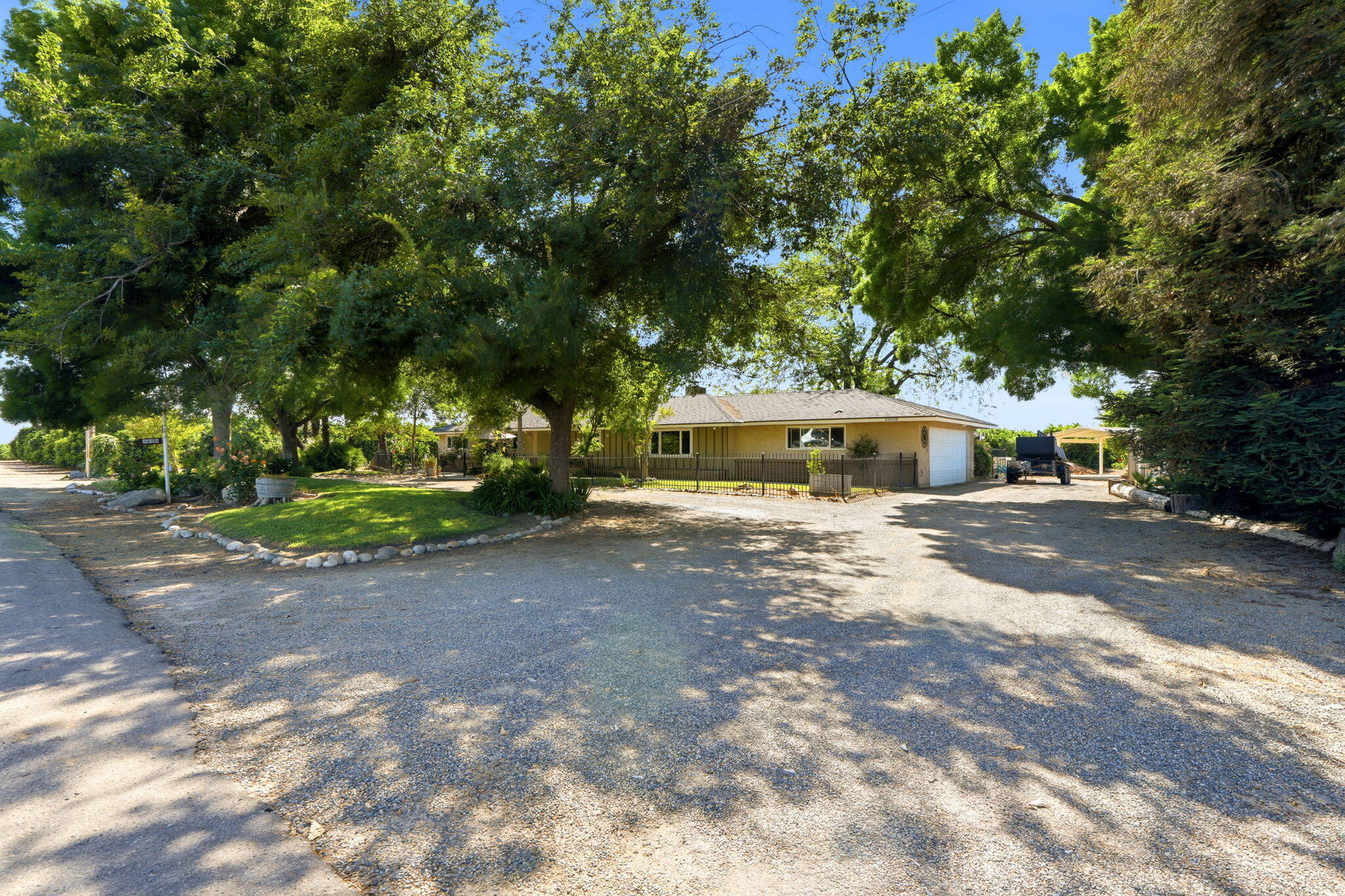 34339 Rd 162, Visalia, CA 93292