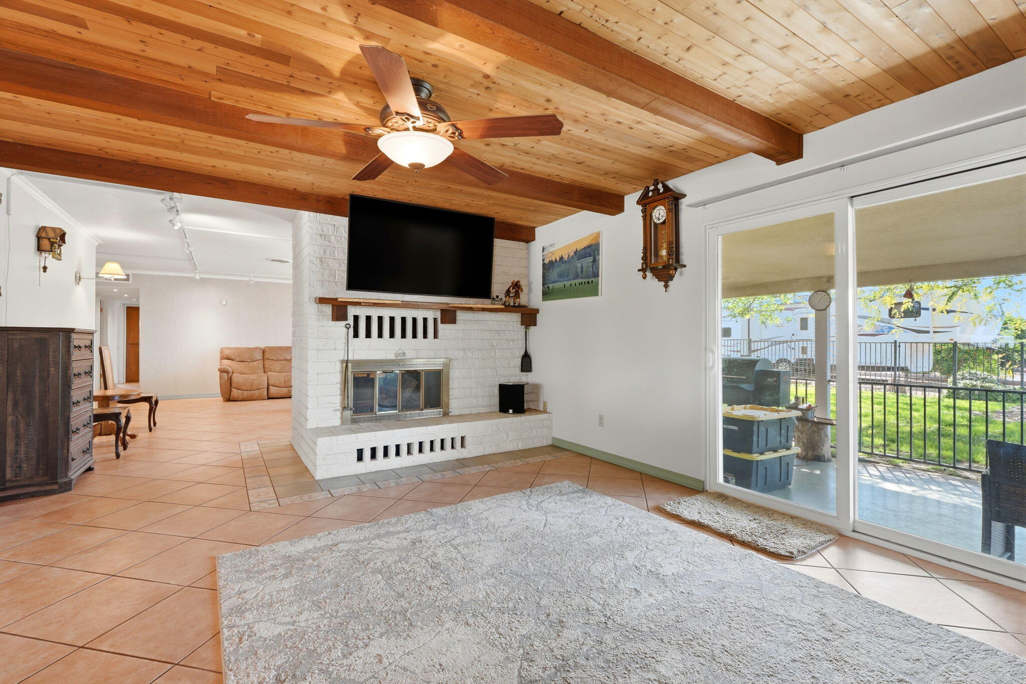 34339 Rd 162, Visalia, CA 93292