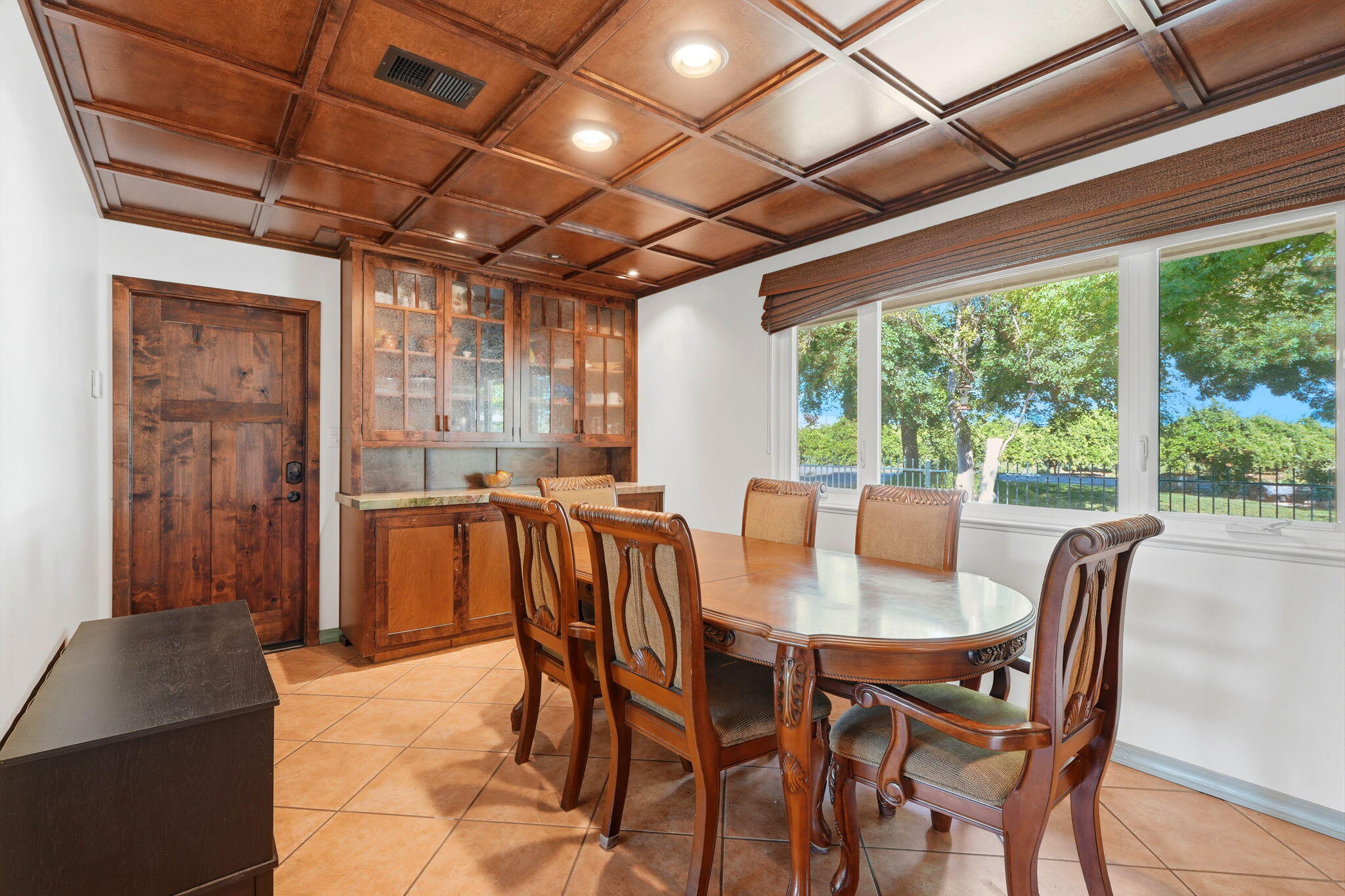 34339 Rd 162, Visalia, CA 93292