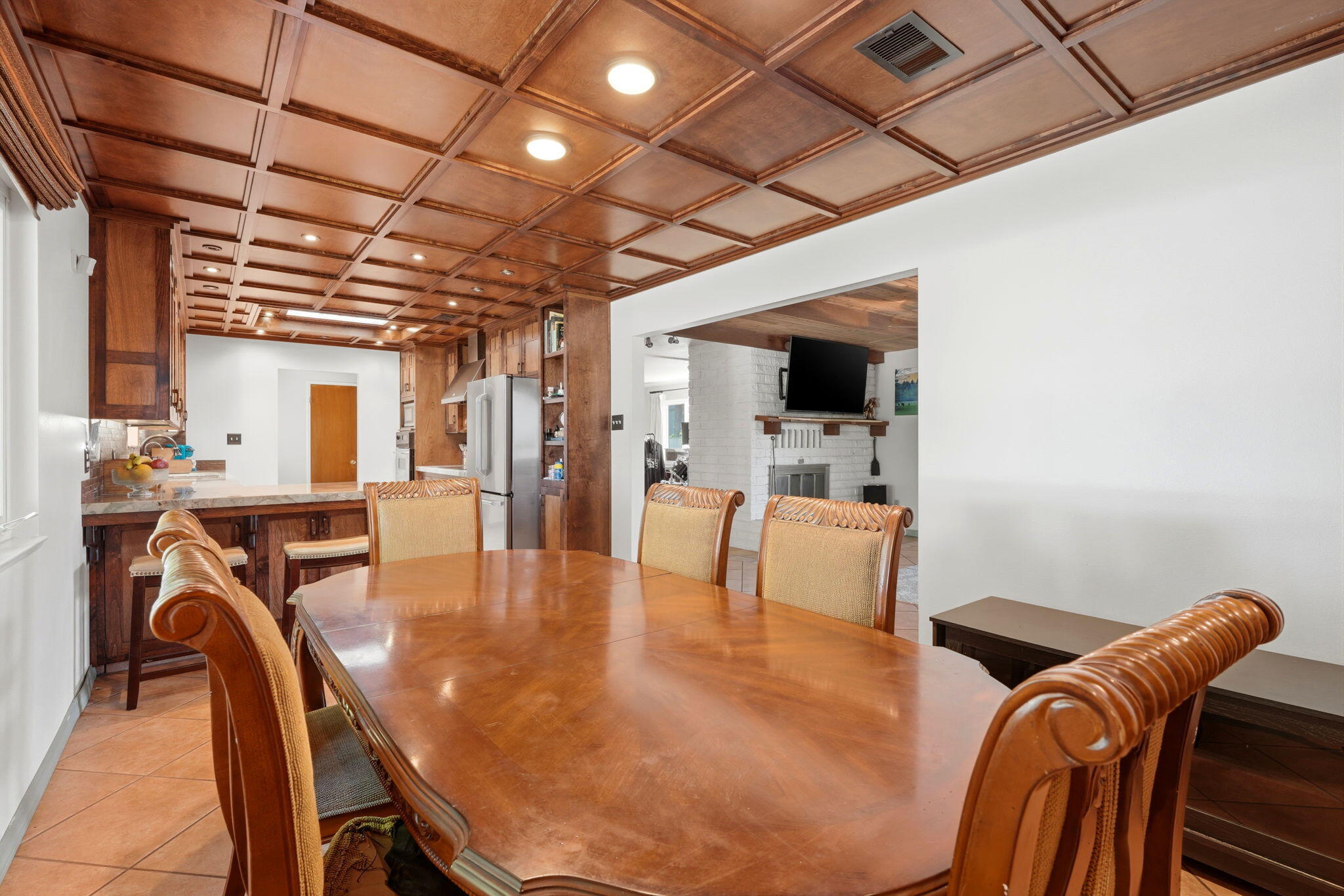 34339 Rd 162, Visalia, CA 93292