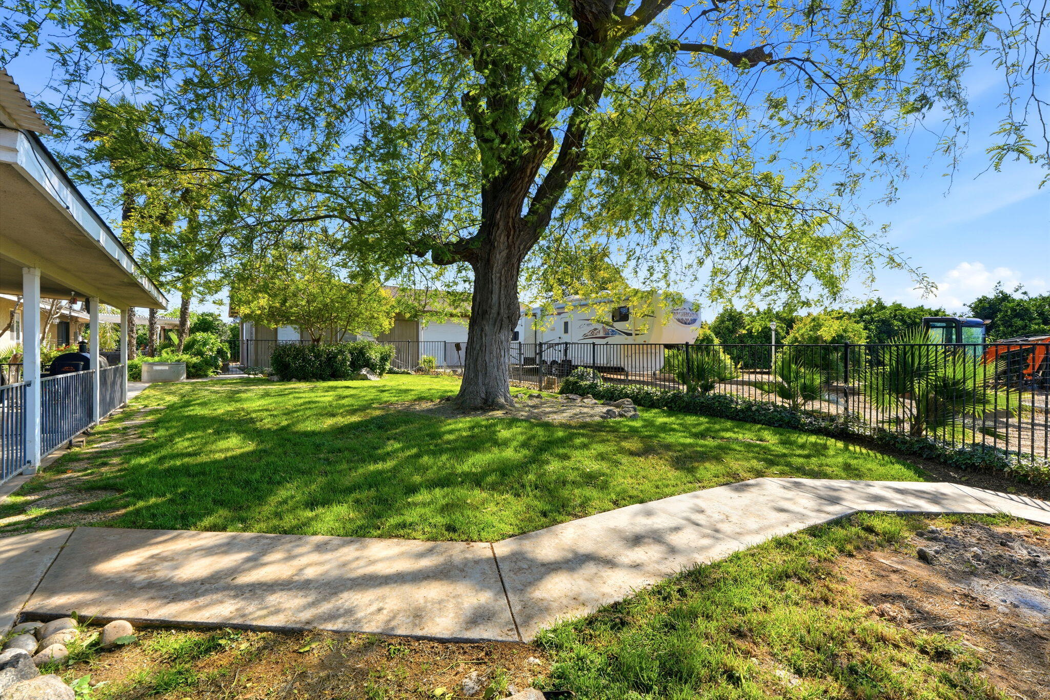 34339 Rd 162, Visalia, CA 93292