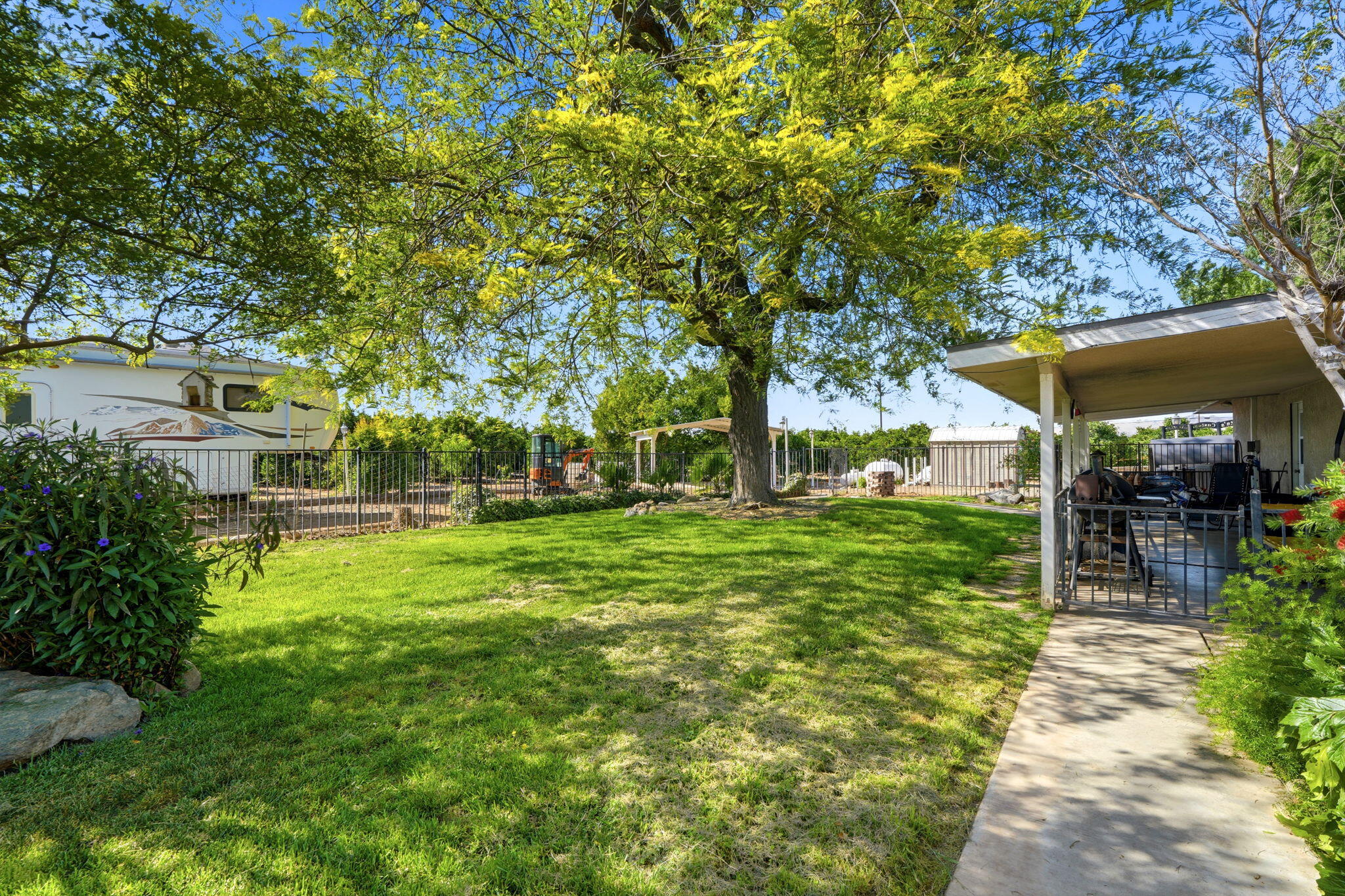 34339 Rd 162, Visalia, CA 93292