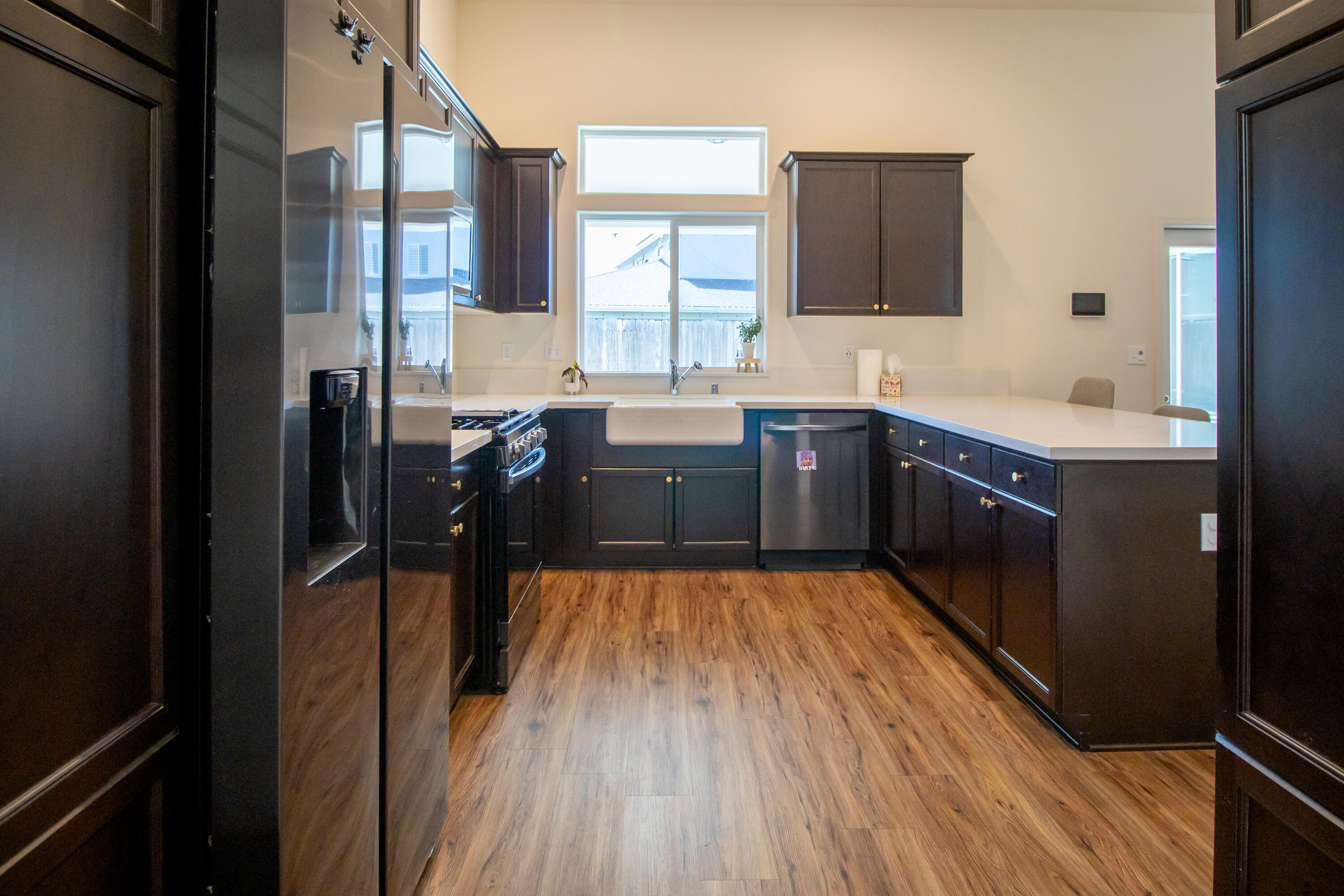 453 S Belmont St, Porterville, CA 93257