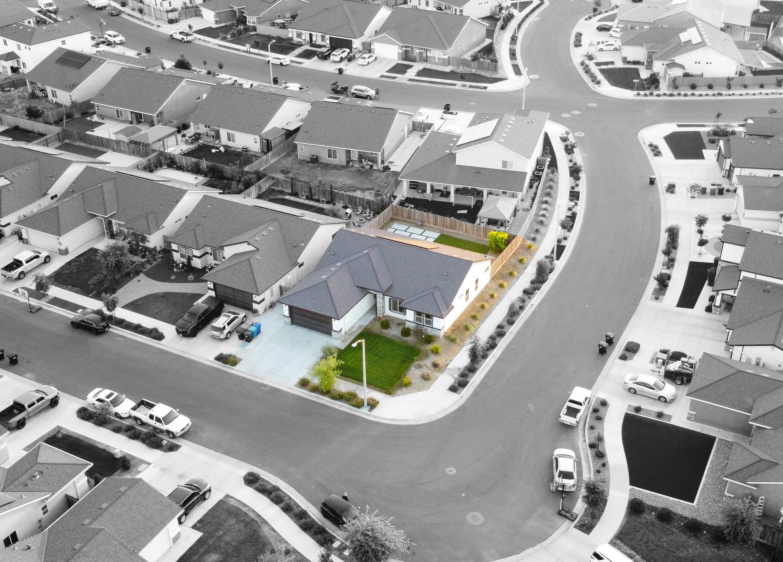 453 S Belmont St, Porterville, CA 93257