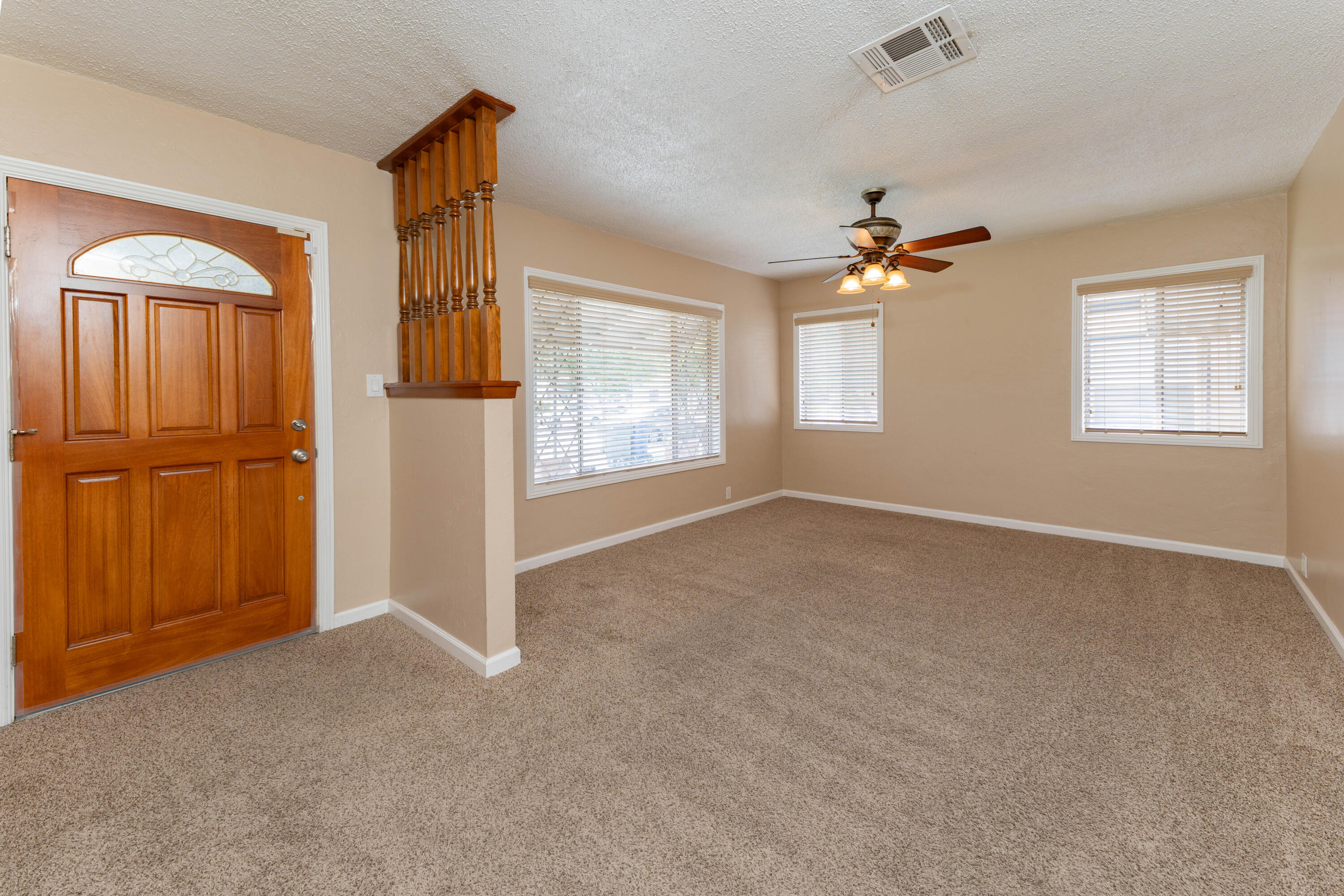 551 Auburn, Tulare, CA 93274