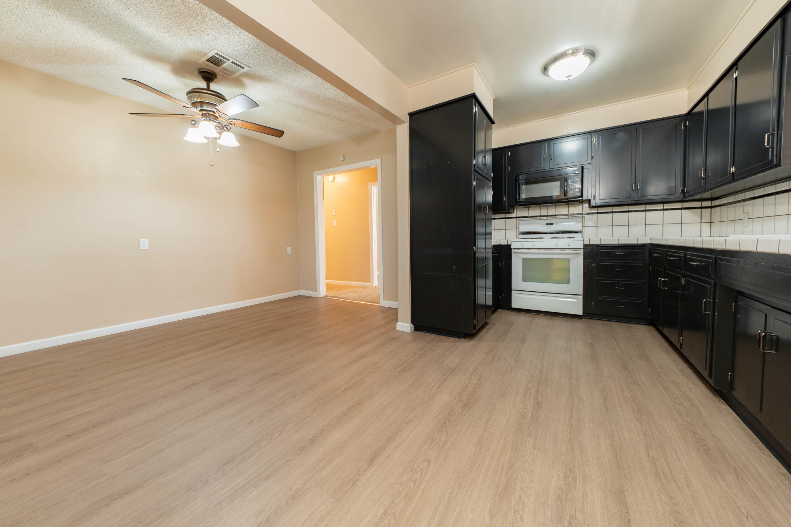 551 Auburn, Tulare, CA 93274