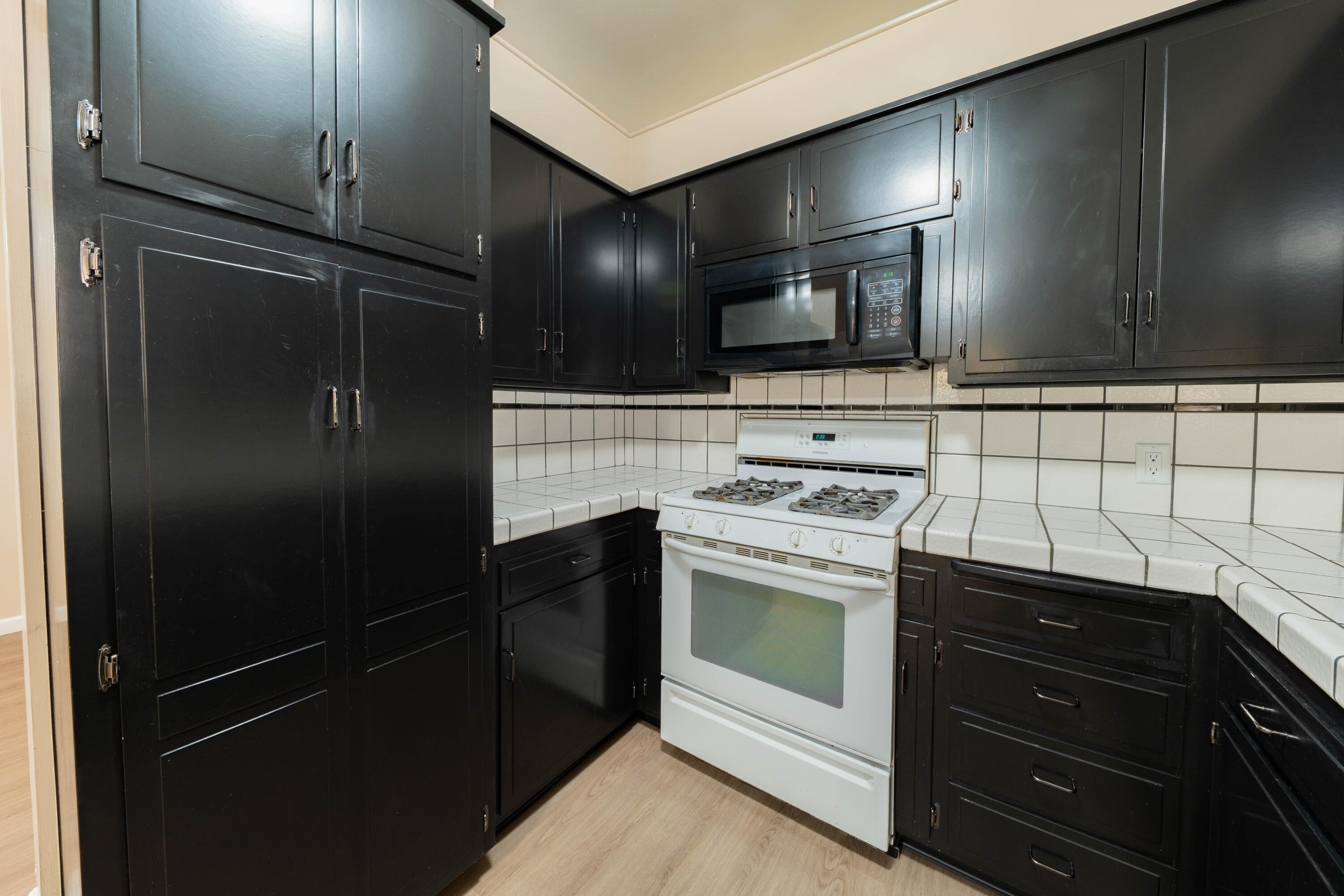 551 Auburn, Tulare, CA 93274