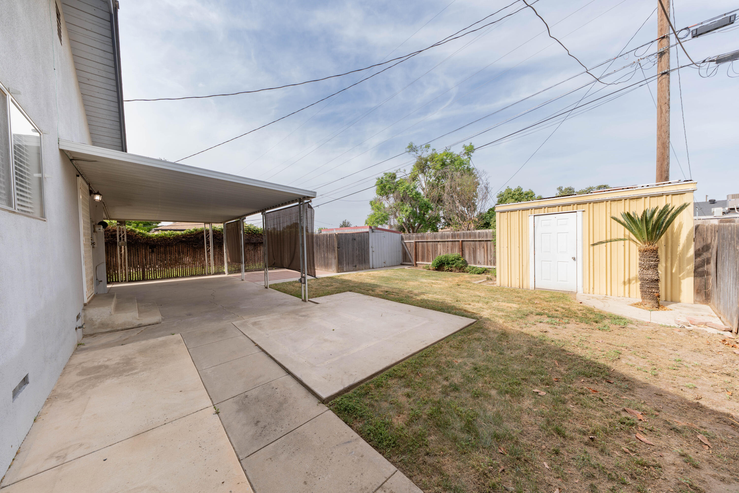 551 Auburn, Tulare, CA 93274