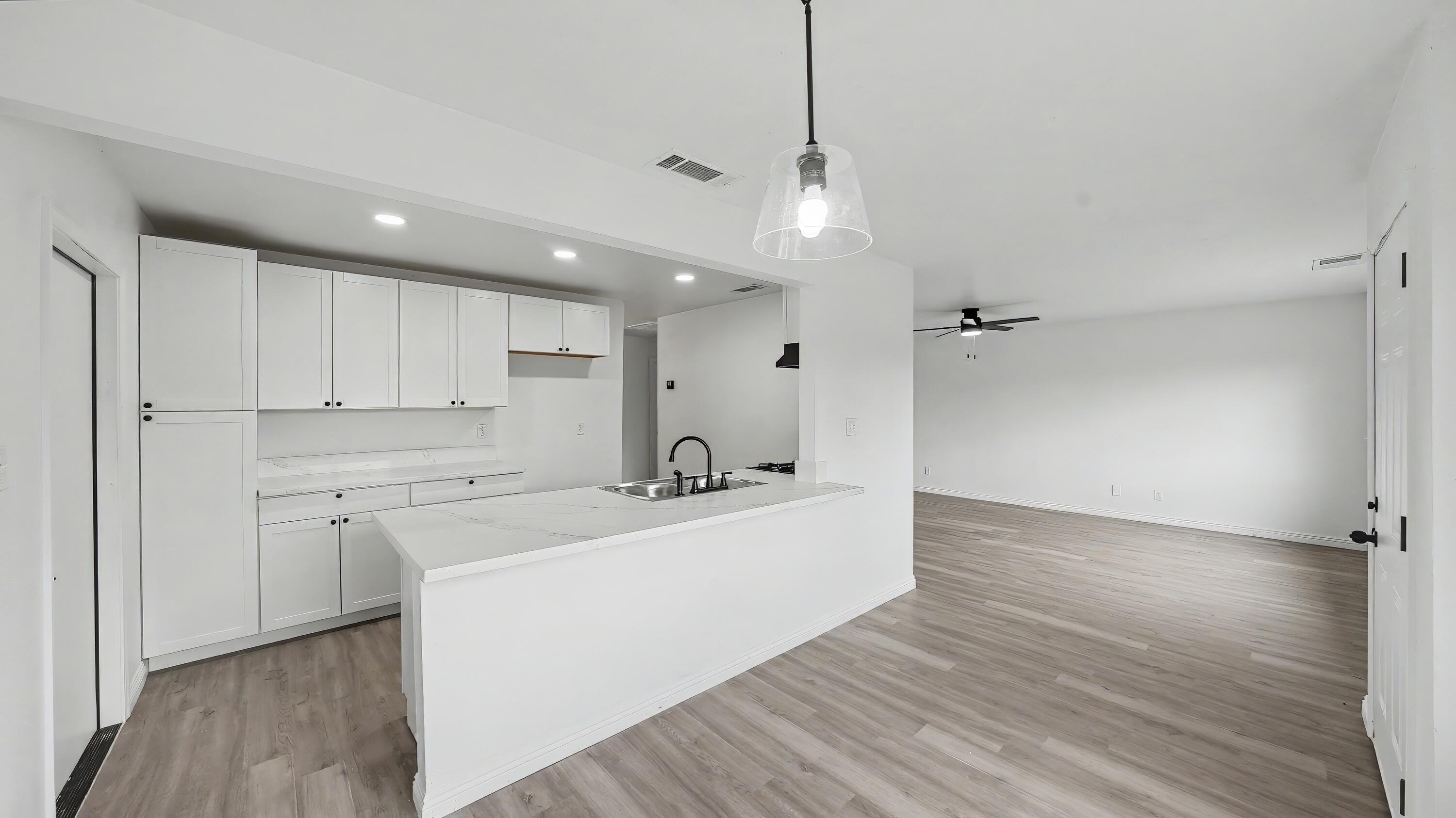 429 2nd St, Lindsay, CA 93247