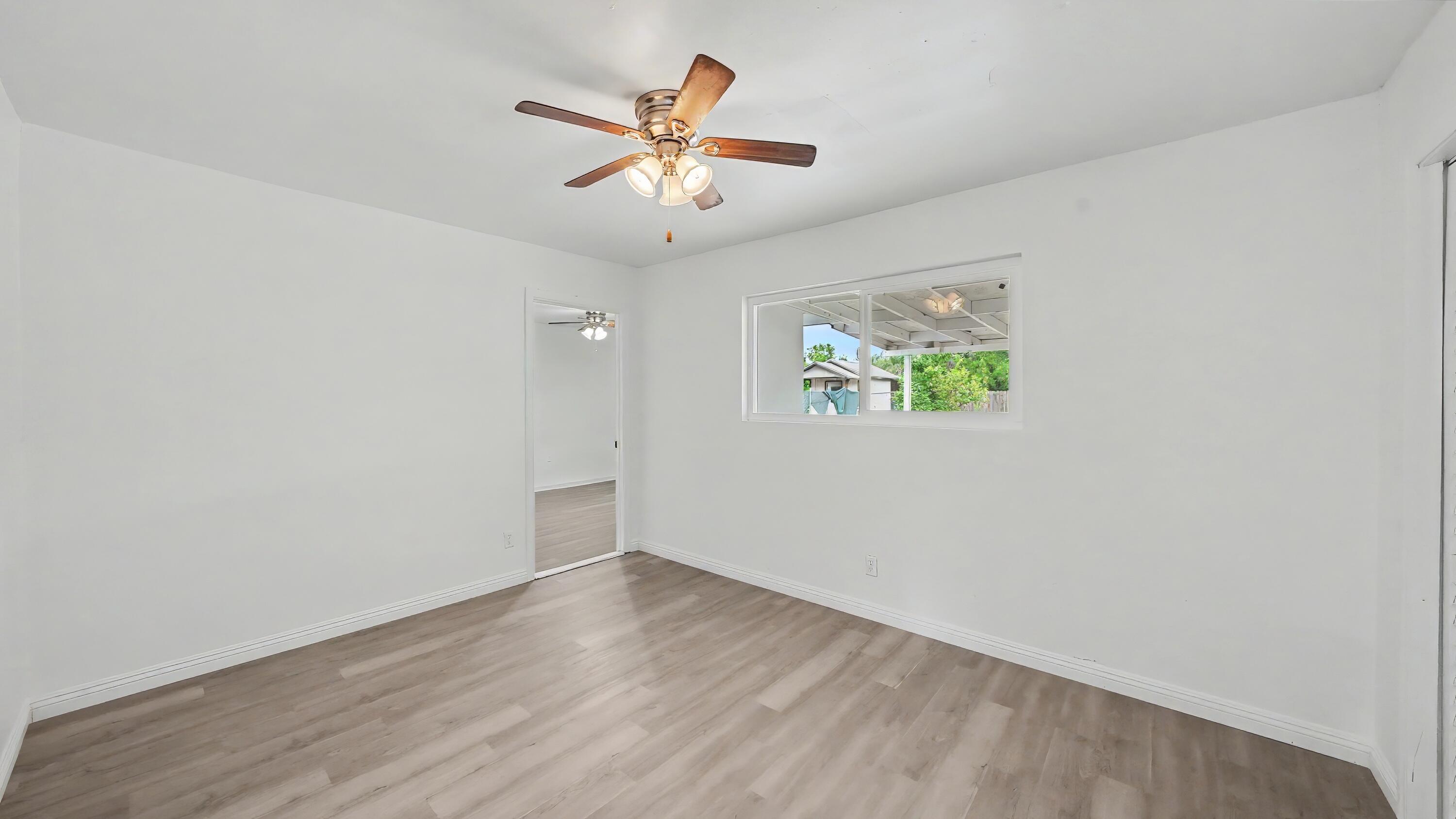 429 2nd St, Lindsay, CA 93247