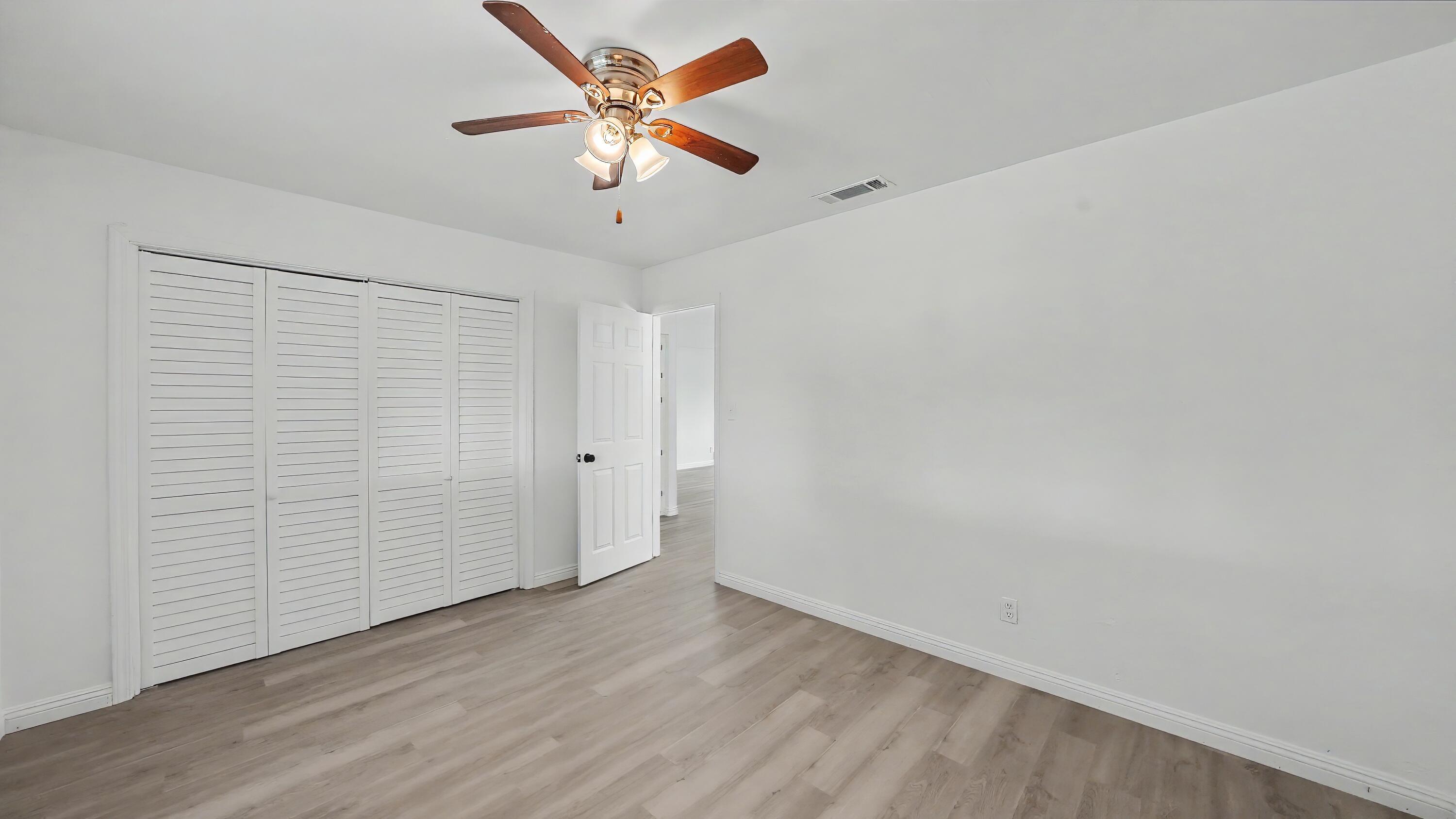 429 2nd St, Lindsay, CA 93247