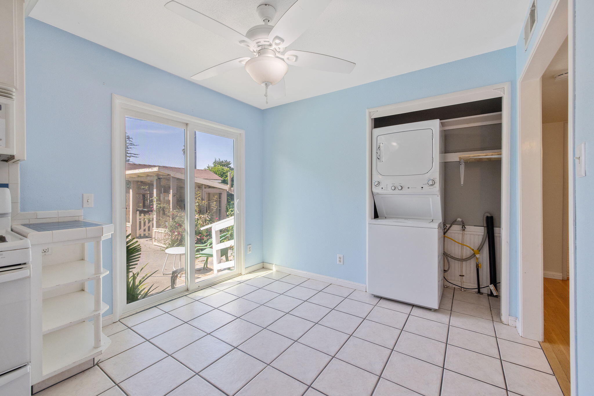 2735 W Laura Ave, Visalia, CA 93277