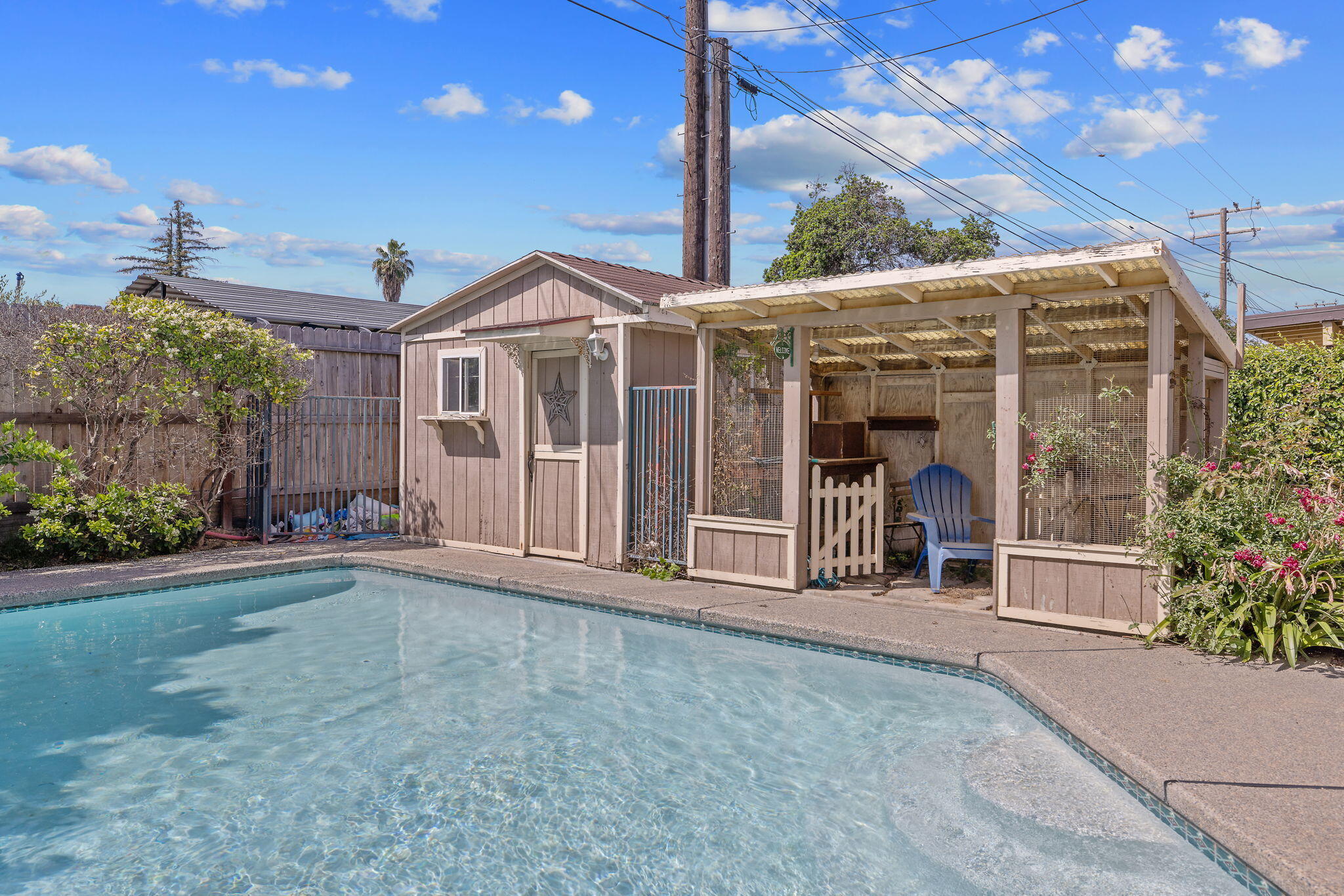 2735 W Laura Ave, Visalia, CA 93277